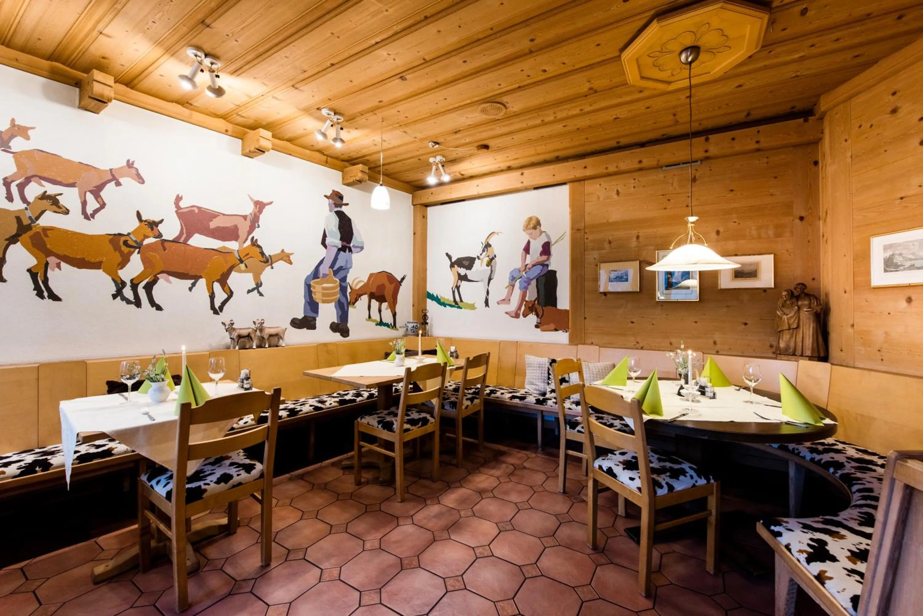 Restaurant/places to eat in Hotel Brienzerburli