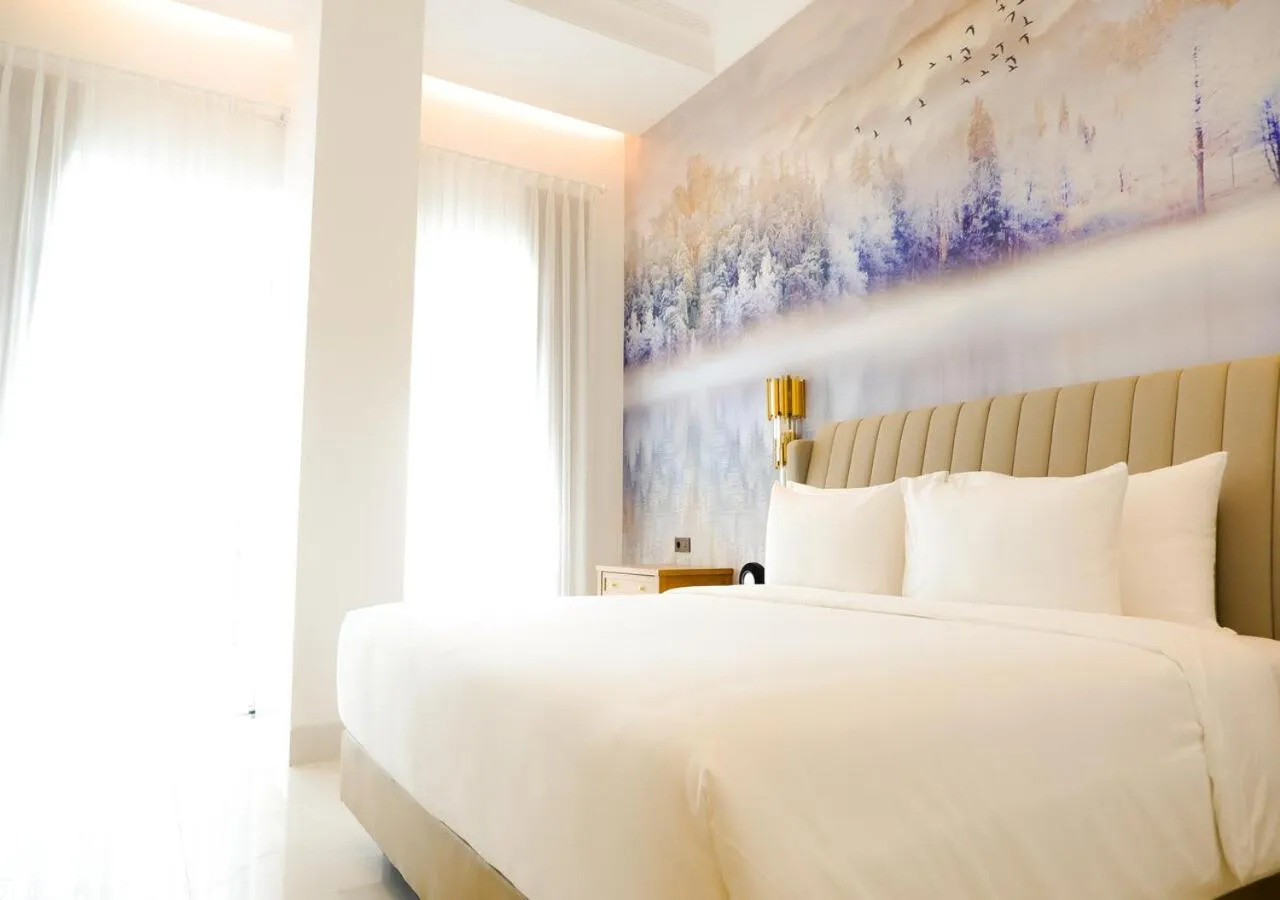 Bed in The Grand Mansion Menteng