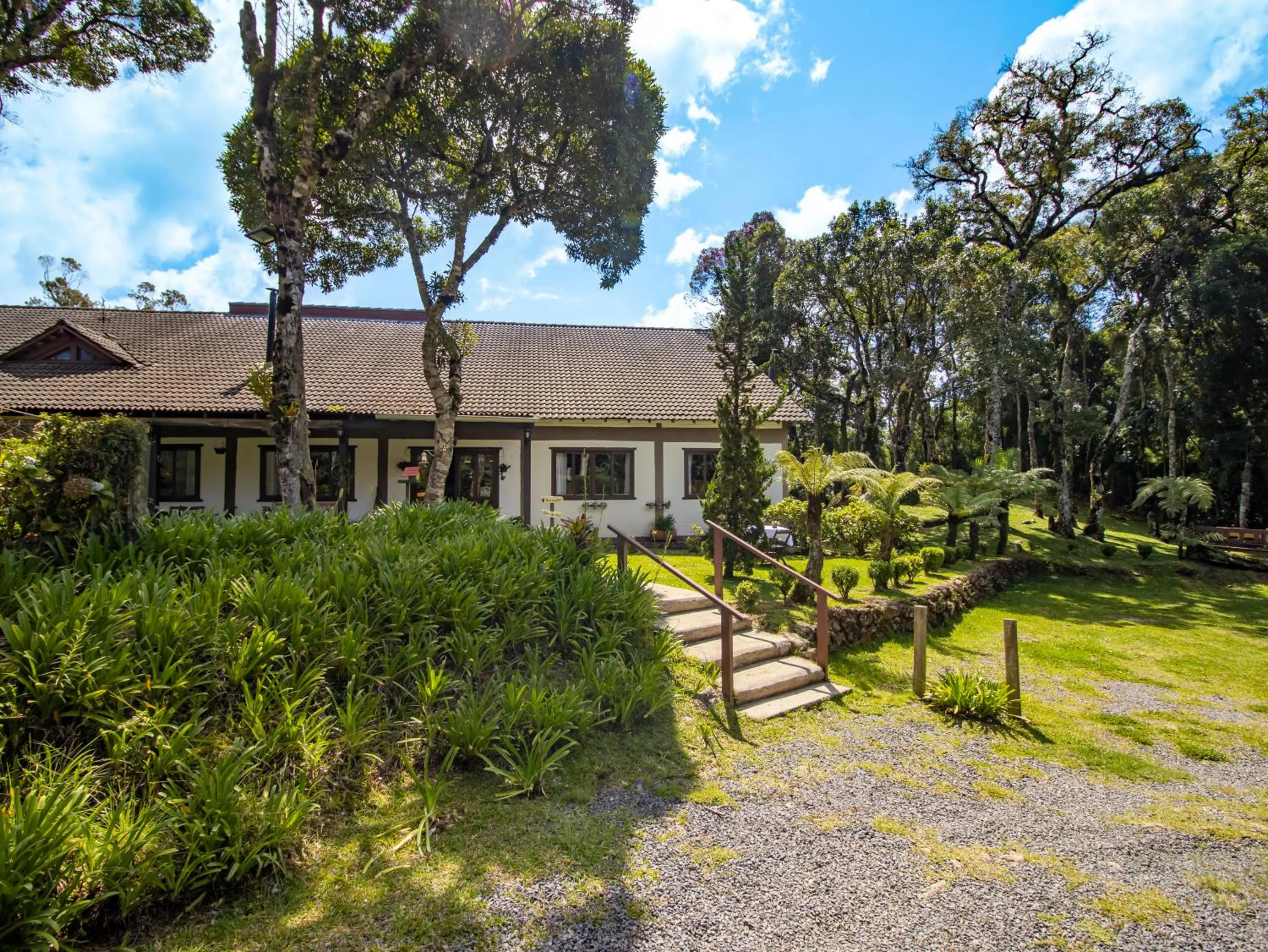 Property building in Pousada VillaSerrana