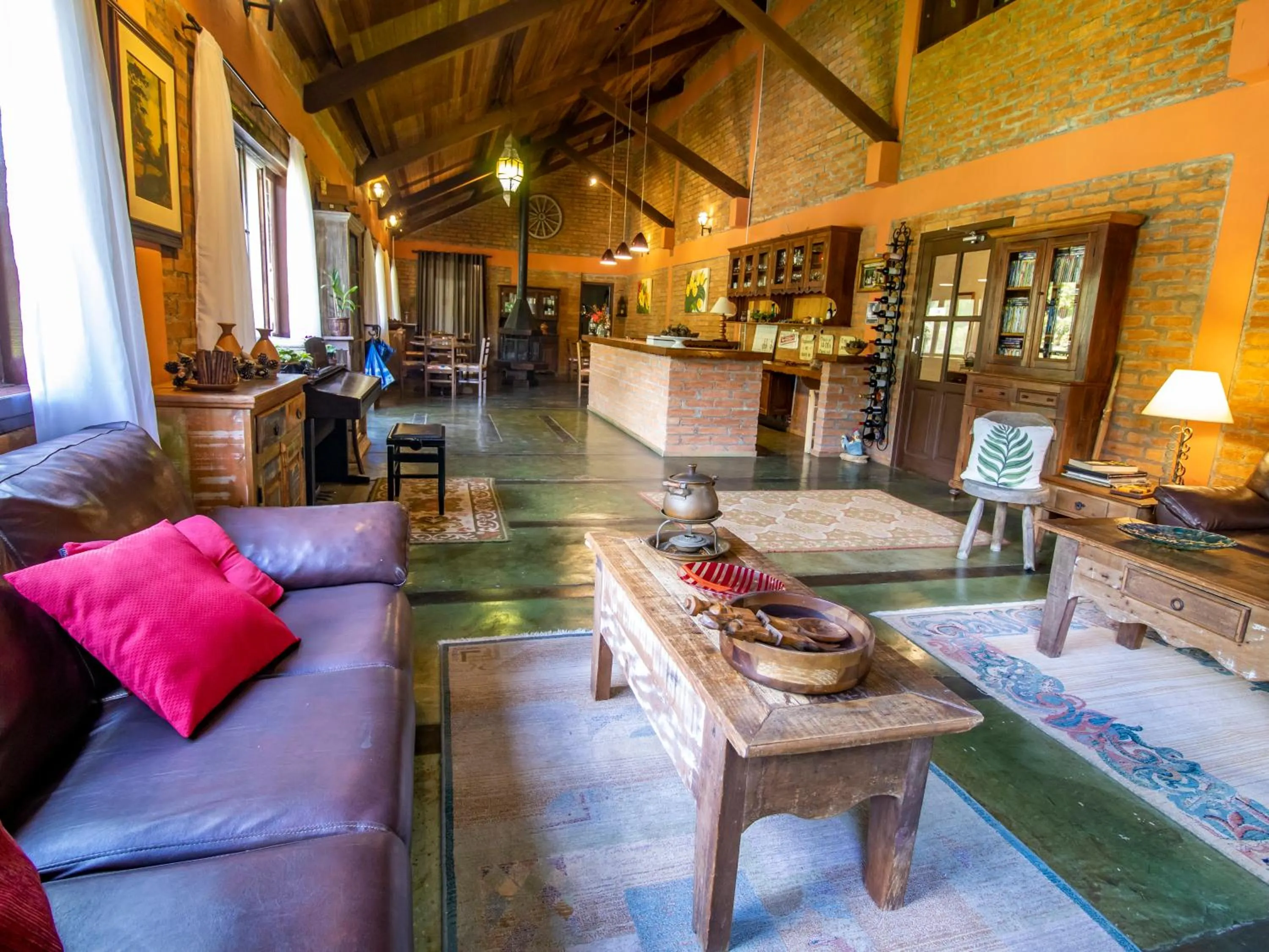 Nightclub / DJ in Pousada VillaSerrana