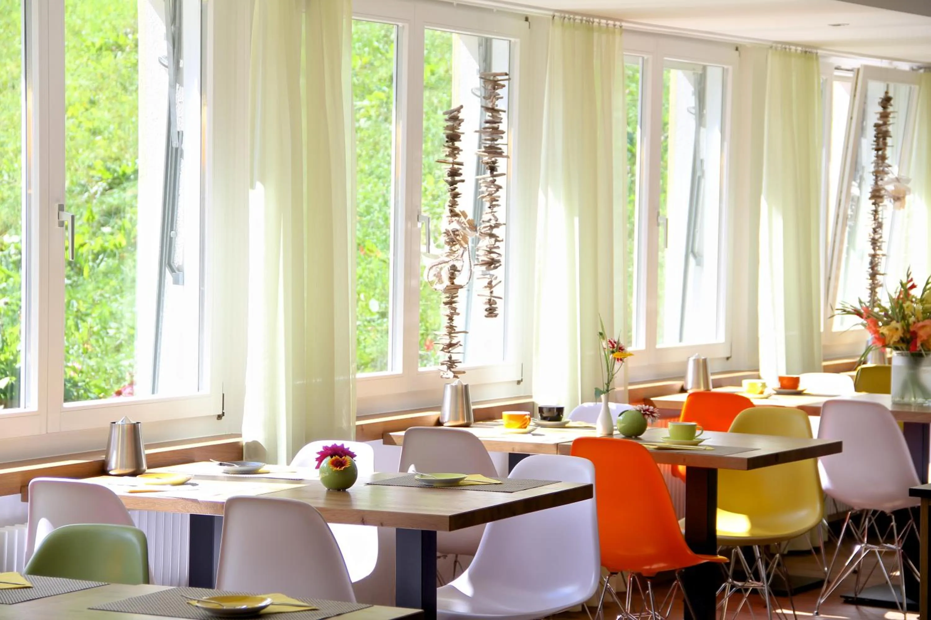 Buffet breakfast, Restaurant/Places to Eat in Hotel Lauberhorn - Home for Outdoor Activities