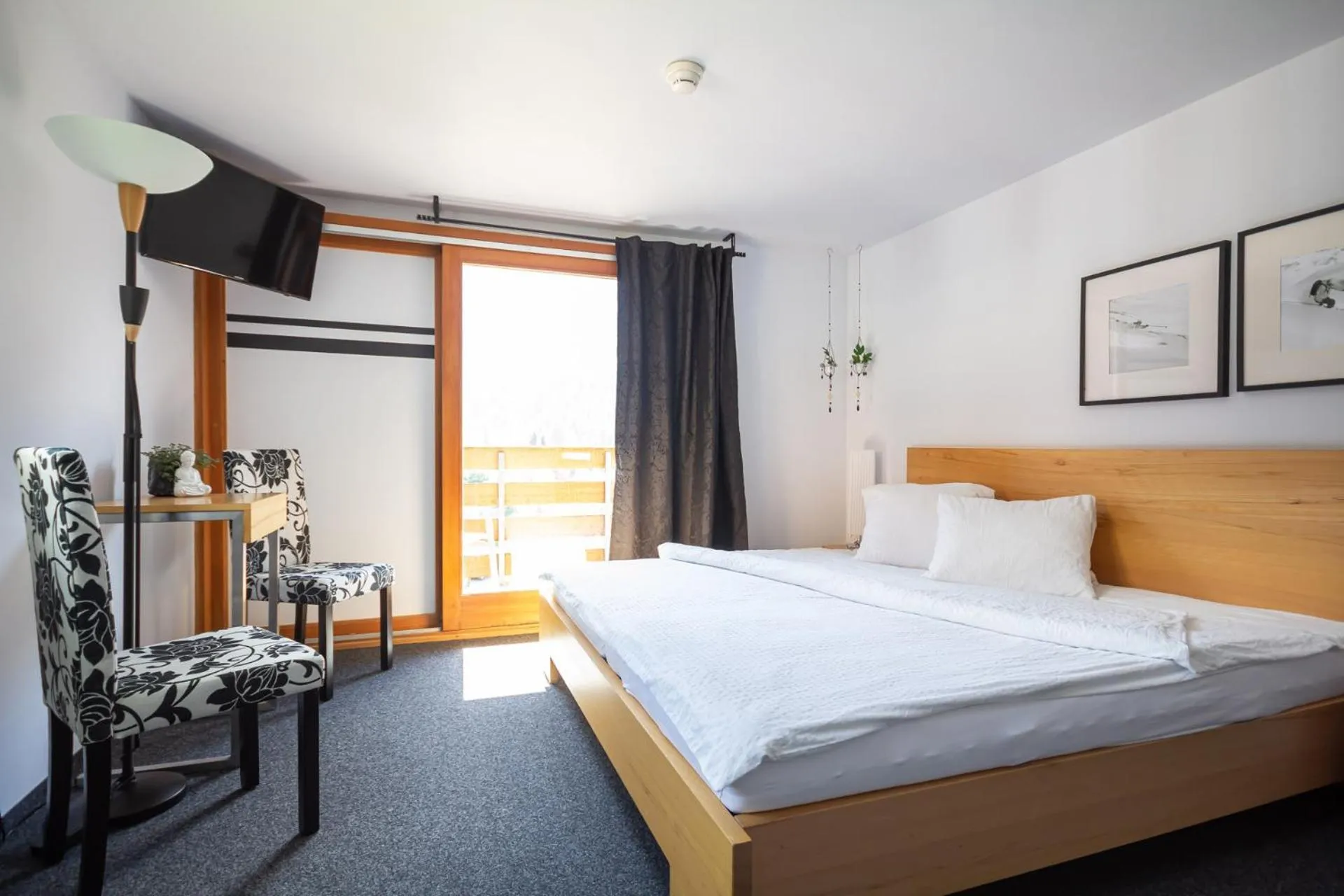 Bed in Hotel Lauberhorn - Home for Outdoor Activities