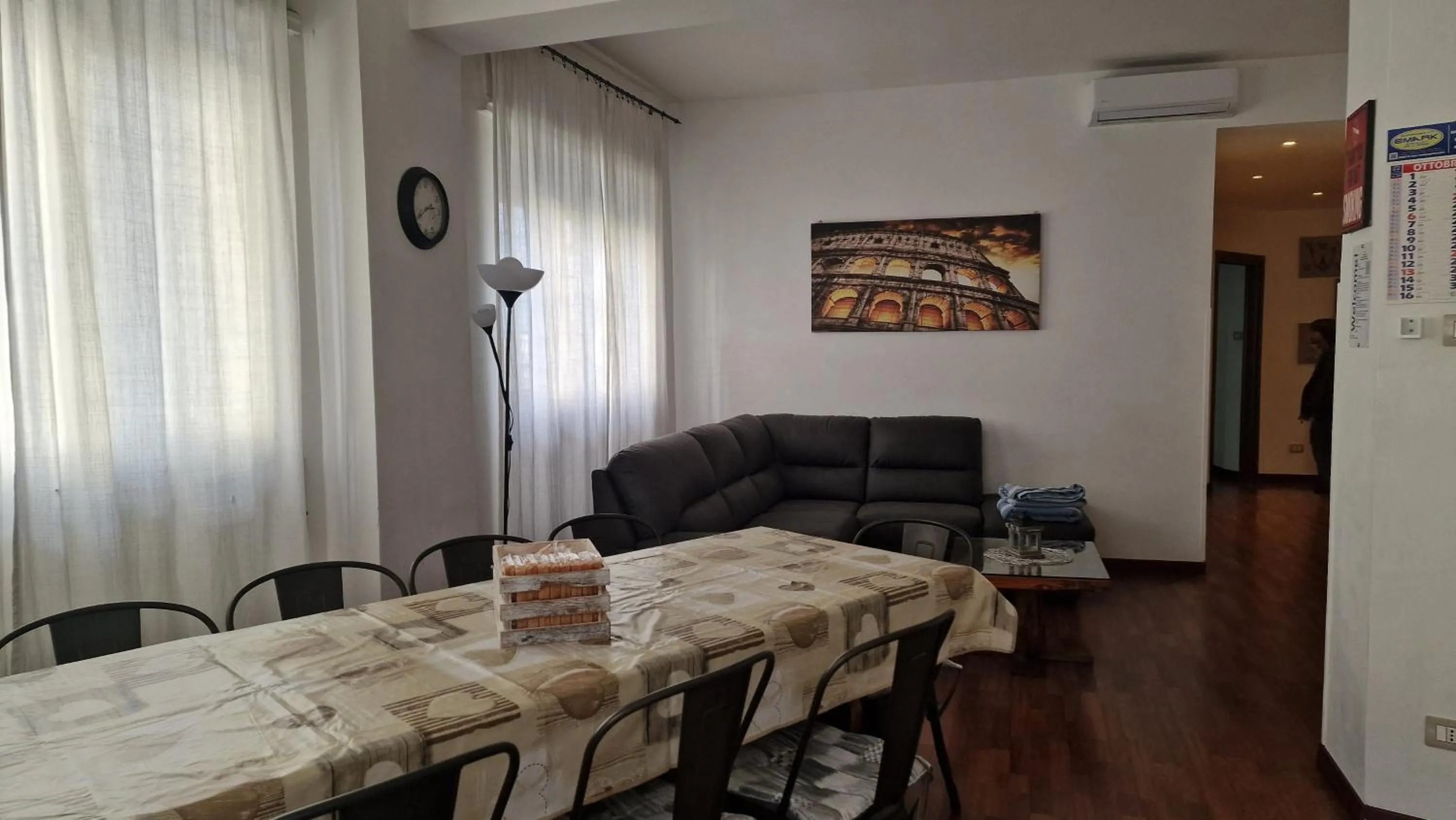 Living room in Saint Peter Vatican City Large Apartment Barbara casa vacanza