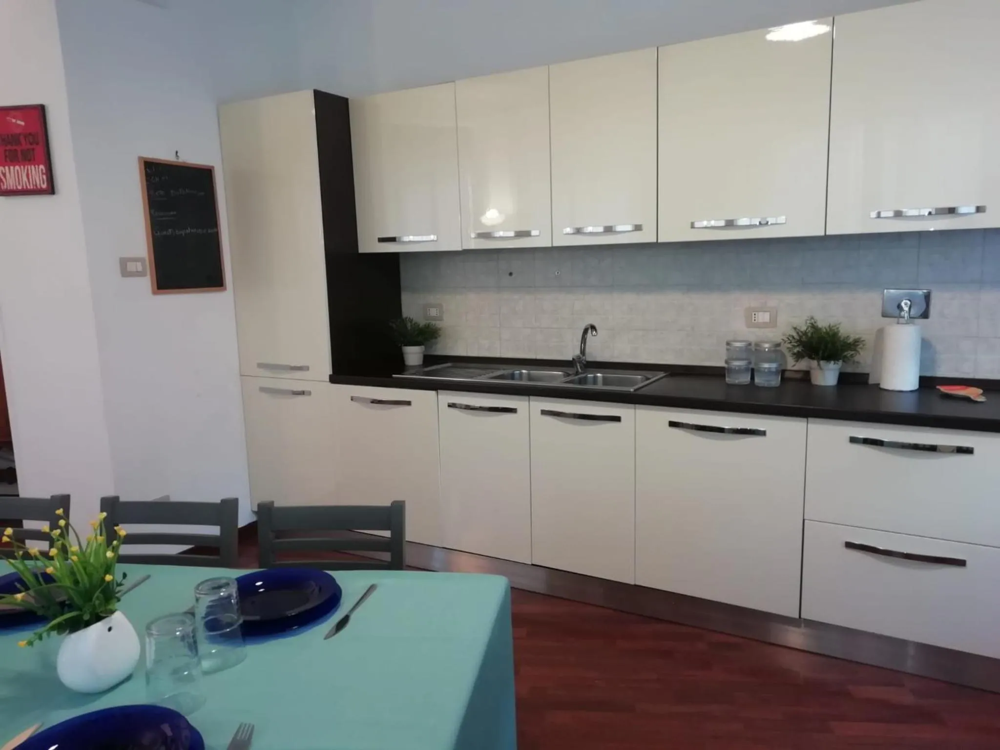 Kitchen or kitchenette in Saint Peter Vatican City Large Apartment Barbara casa vacanza
