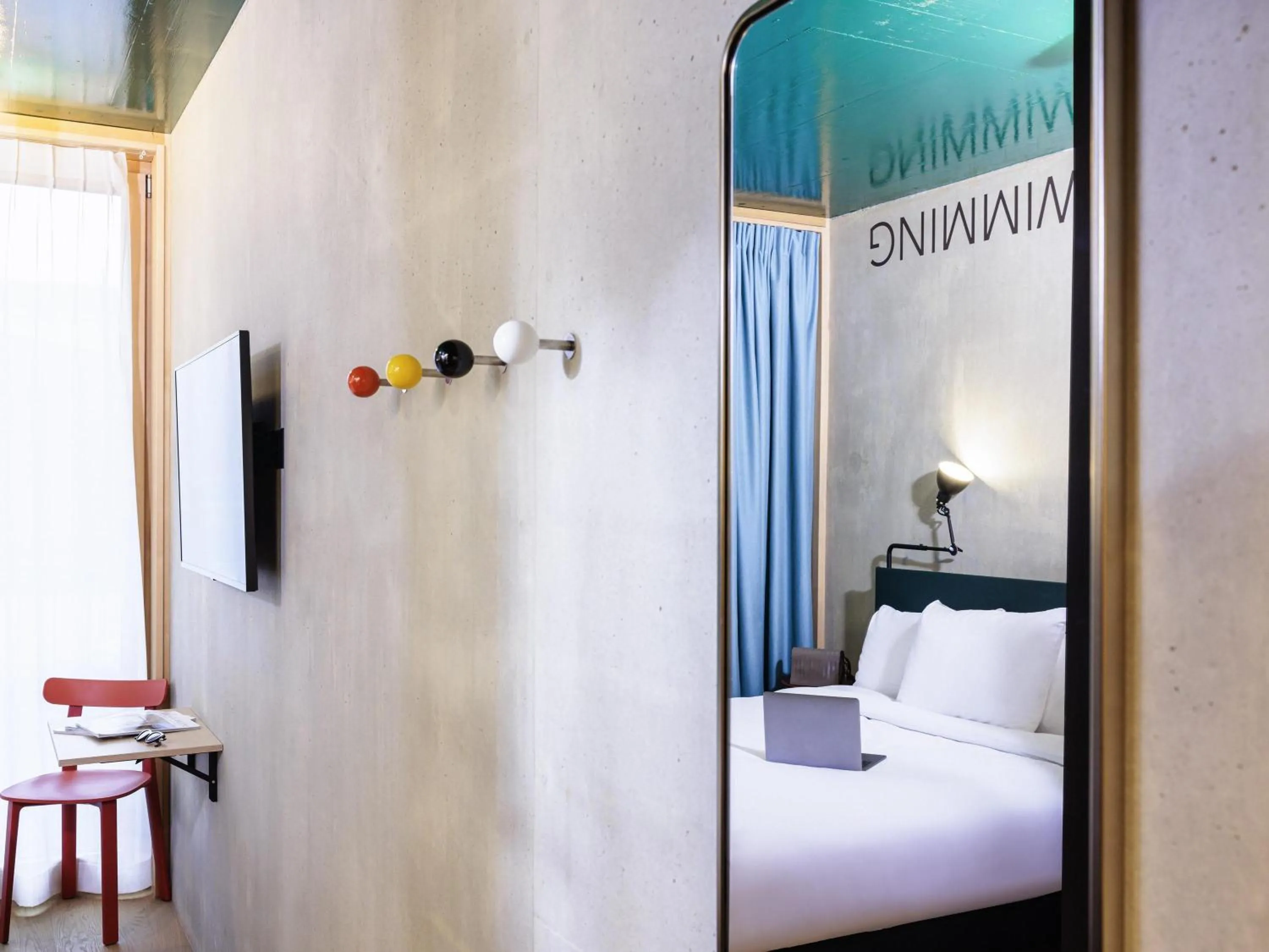 Bedroom, Bed in ibis Styles Bern City