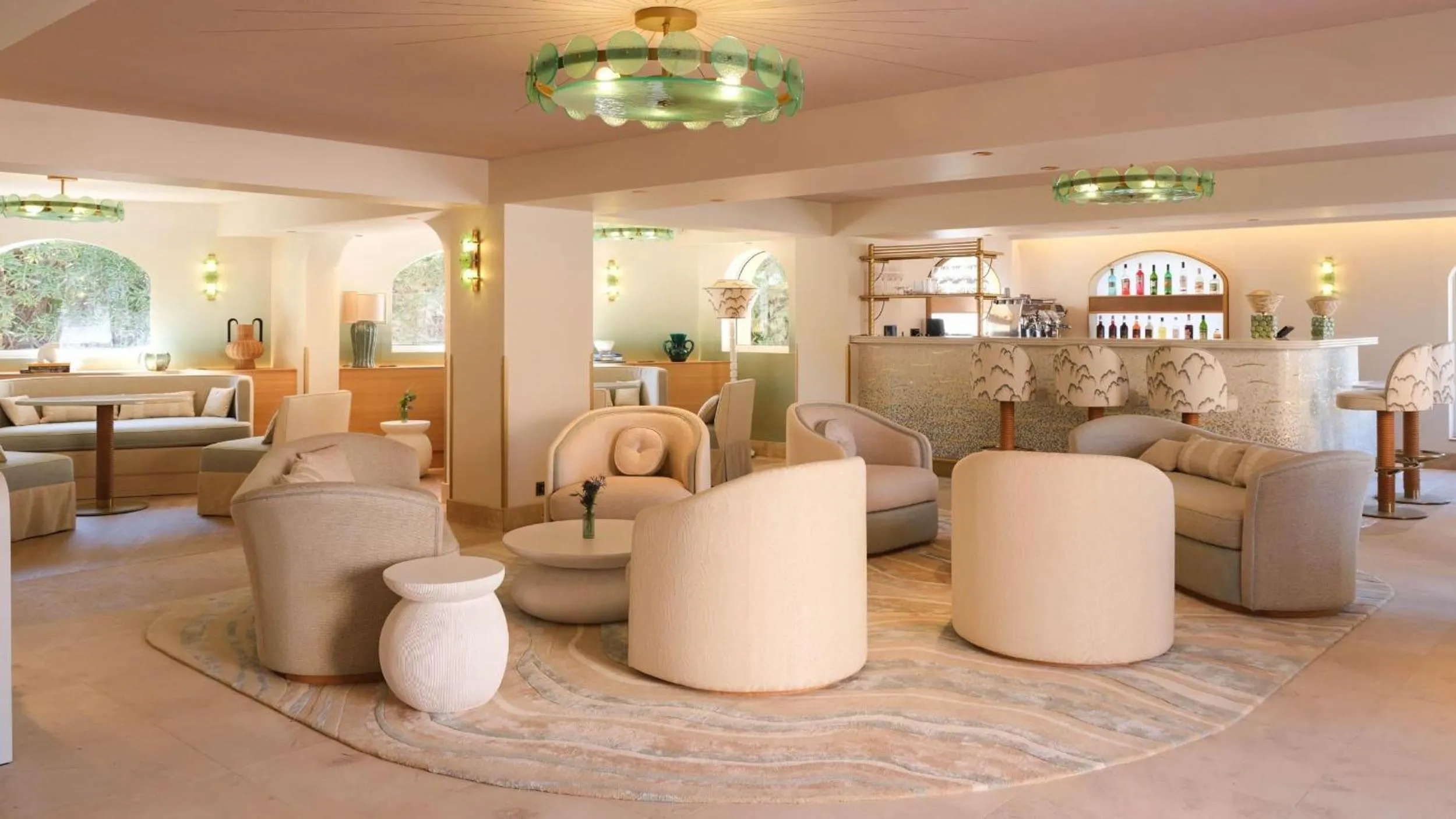 Lounge or bar in Villa Miraé by Inwood Hotels - Cap d'Antibes
