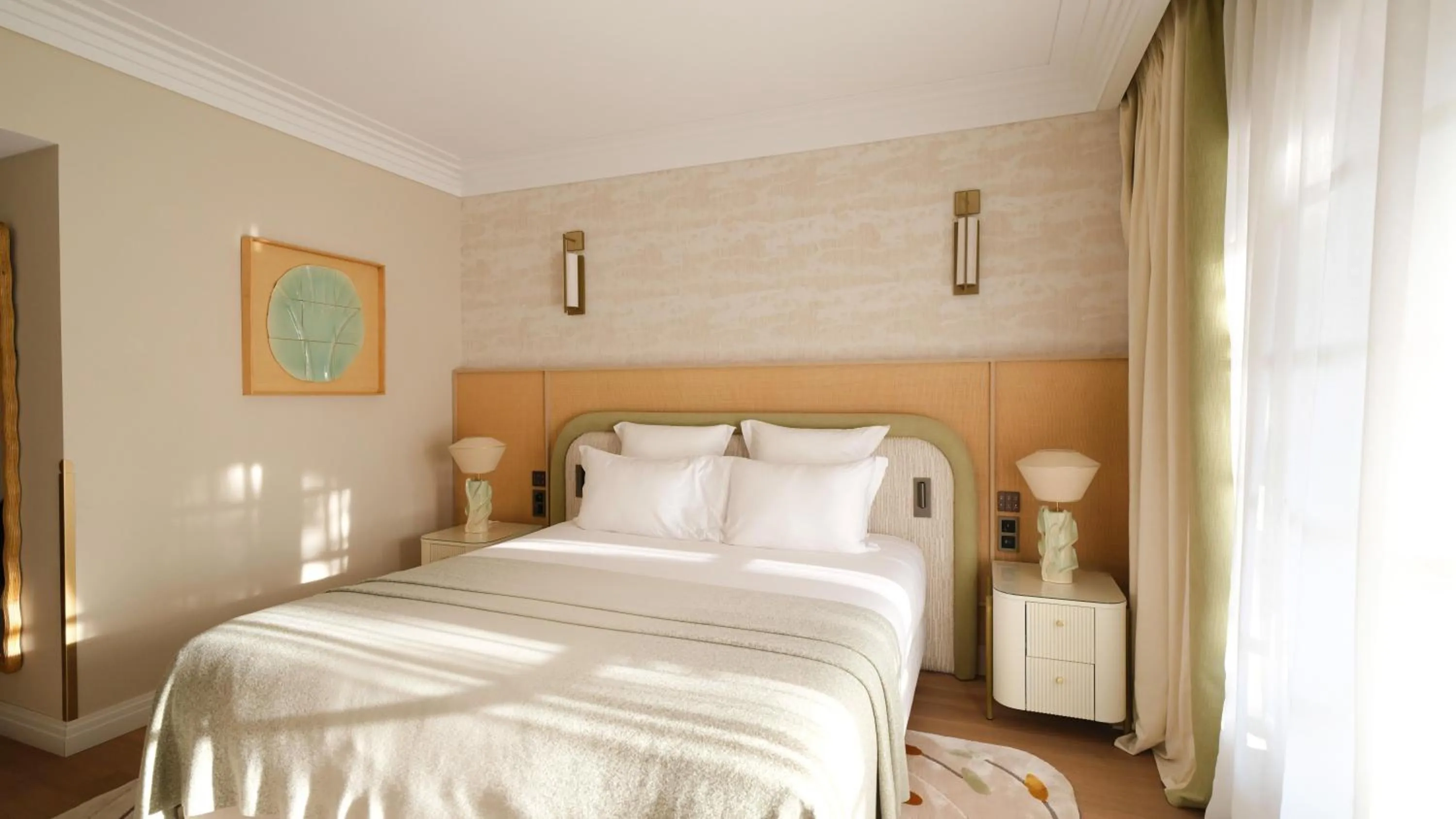 Photo of the whole room, Bed in Villa Miraé by Inwood Hotels - Cap d'Antibes