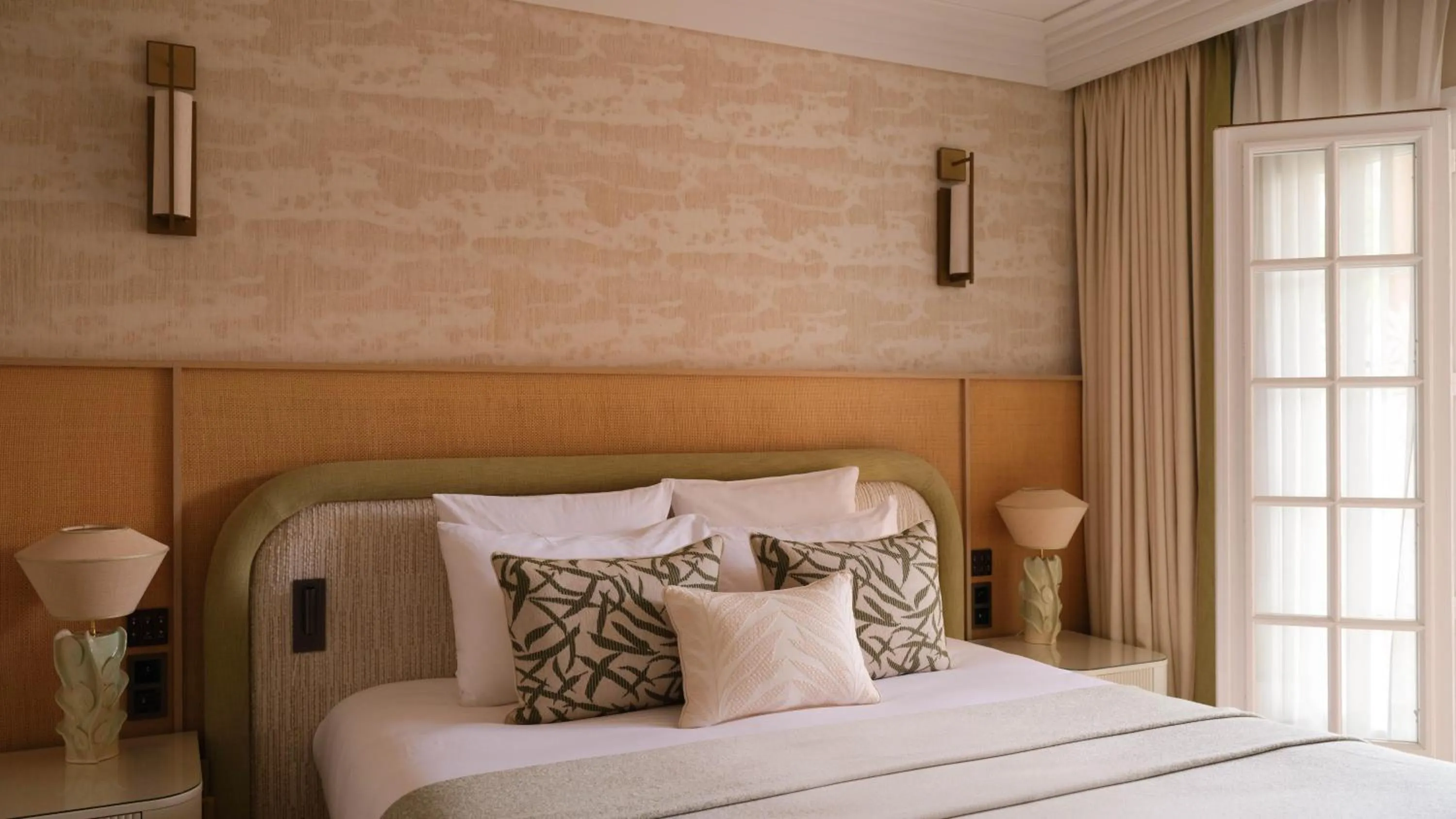 Photo of the whole room, Bed in Villa Miraé by Inwood Hotels - Cap d'Antibes