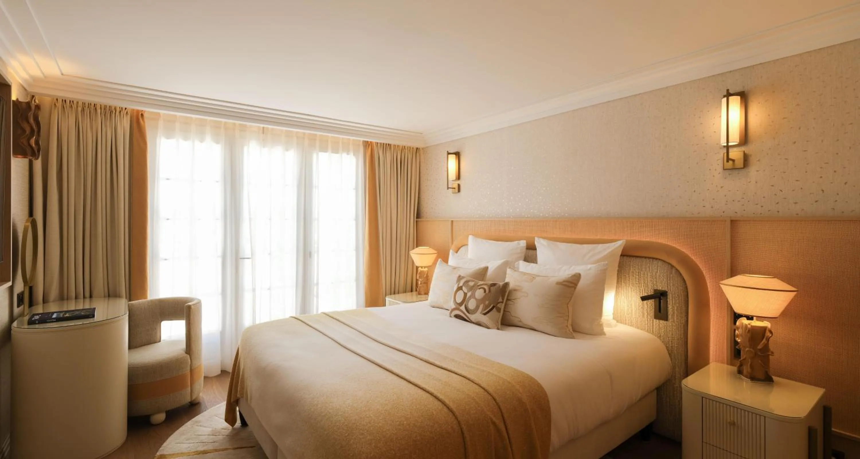 Photo of the whole room, Bed in Villa Miraé by Inwood Hotels - Cap d'Antibes