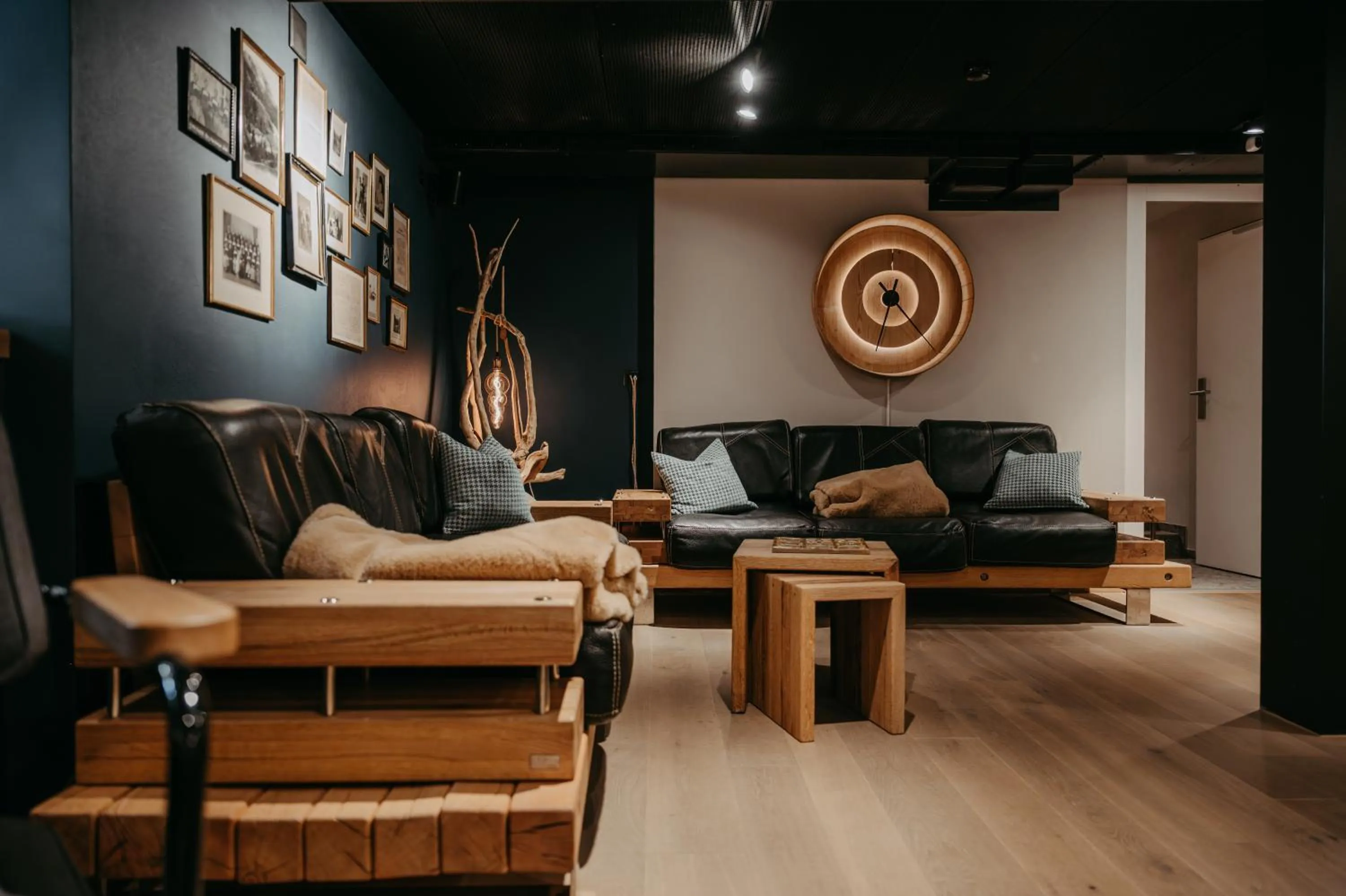 Seating area in Hotel Kemmeriboden-Bad AG