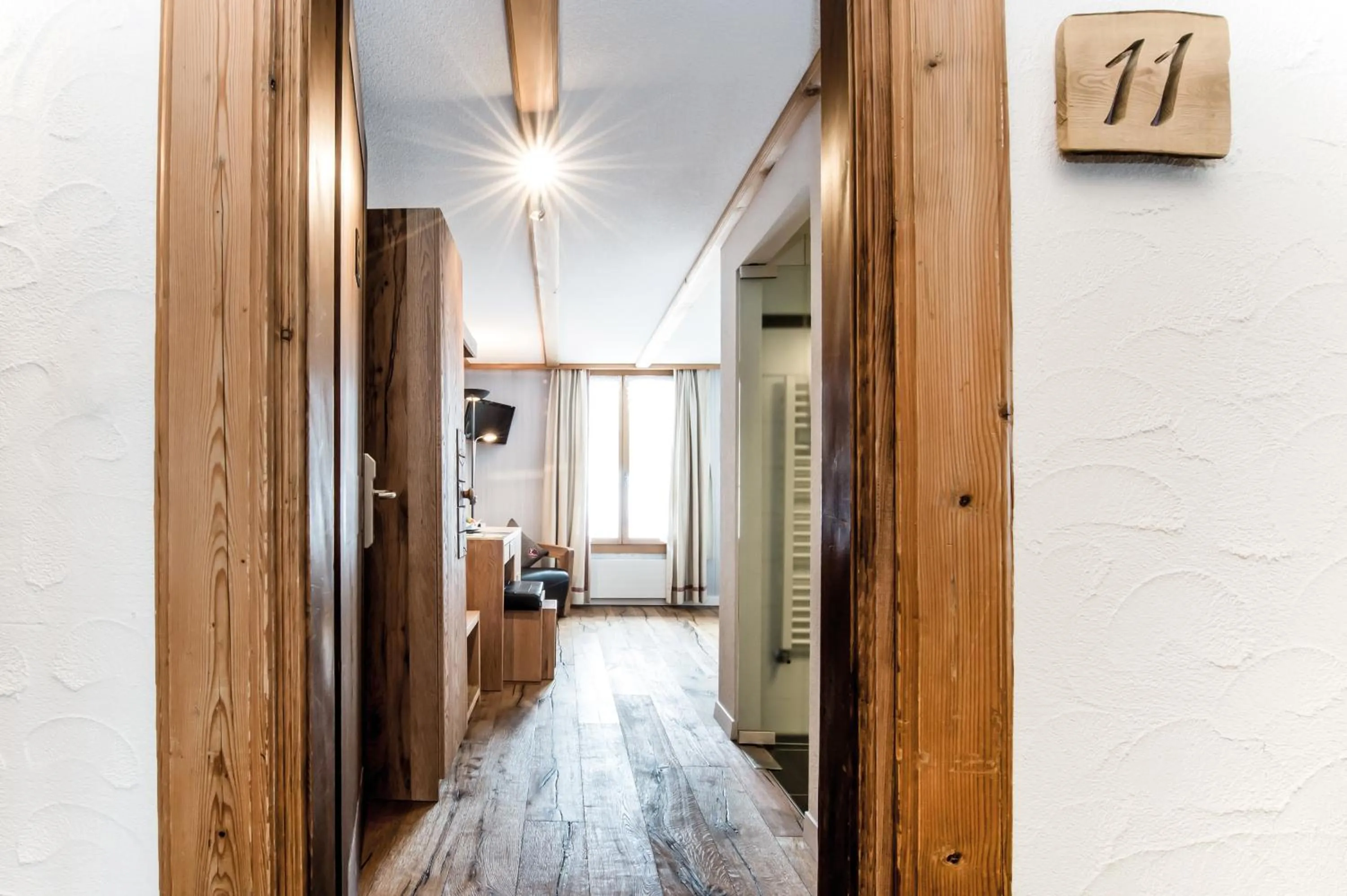 Photo of the whole room in Hotel Kemmeriboden-Bad AG