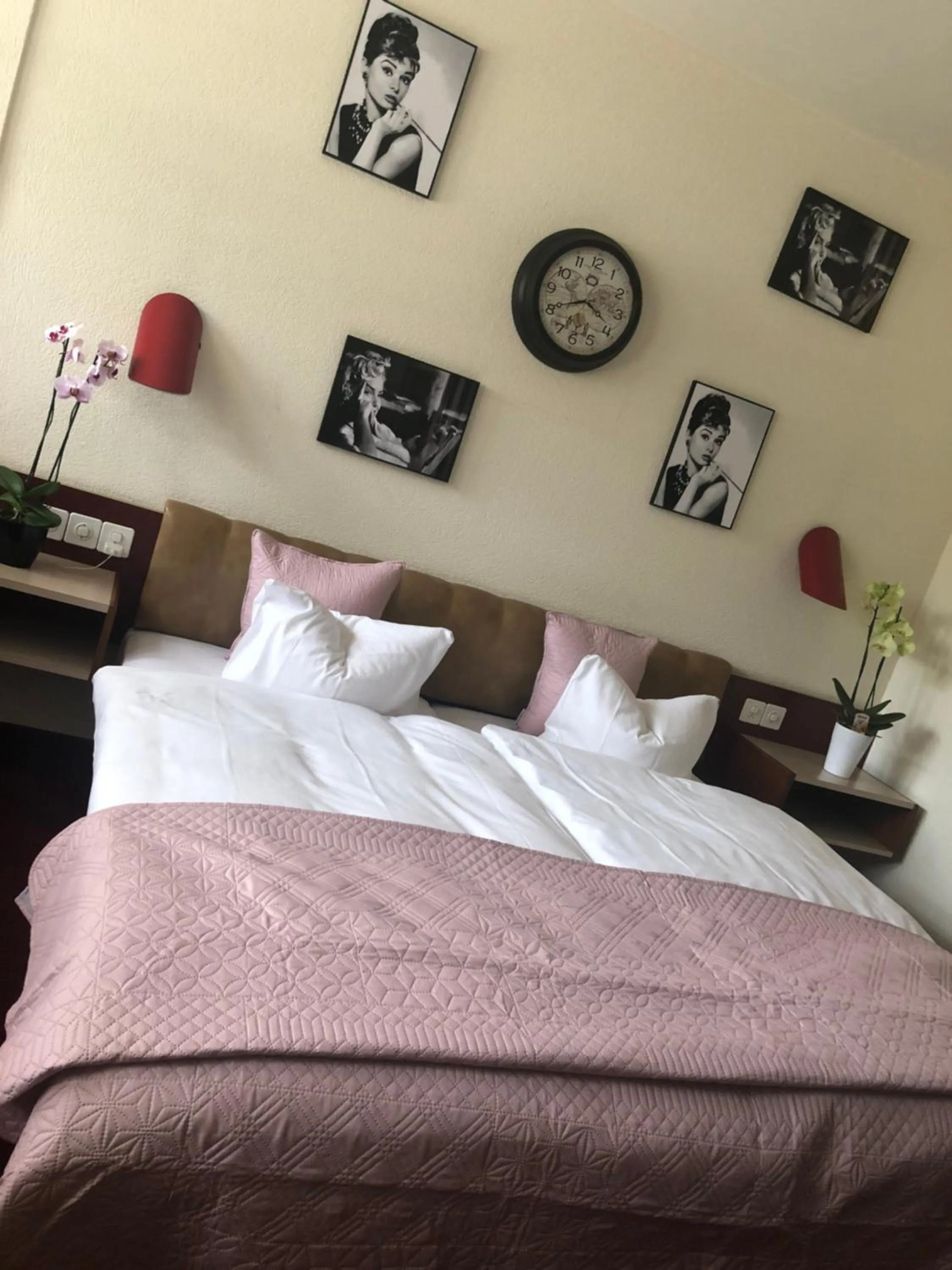 Bedroom, Bed in Hotel Casino