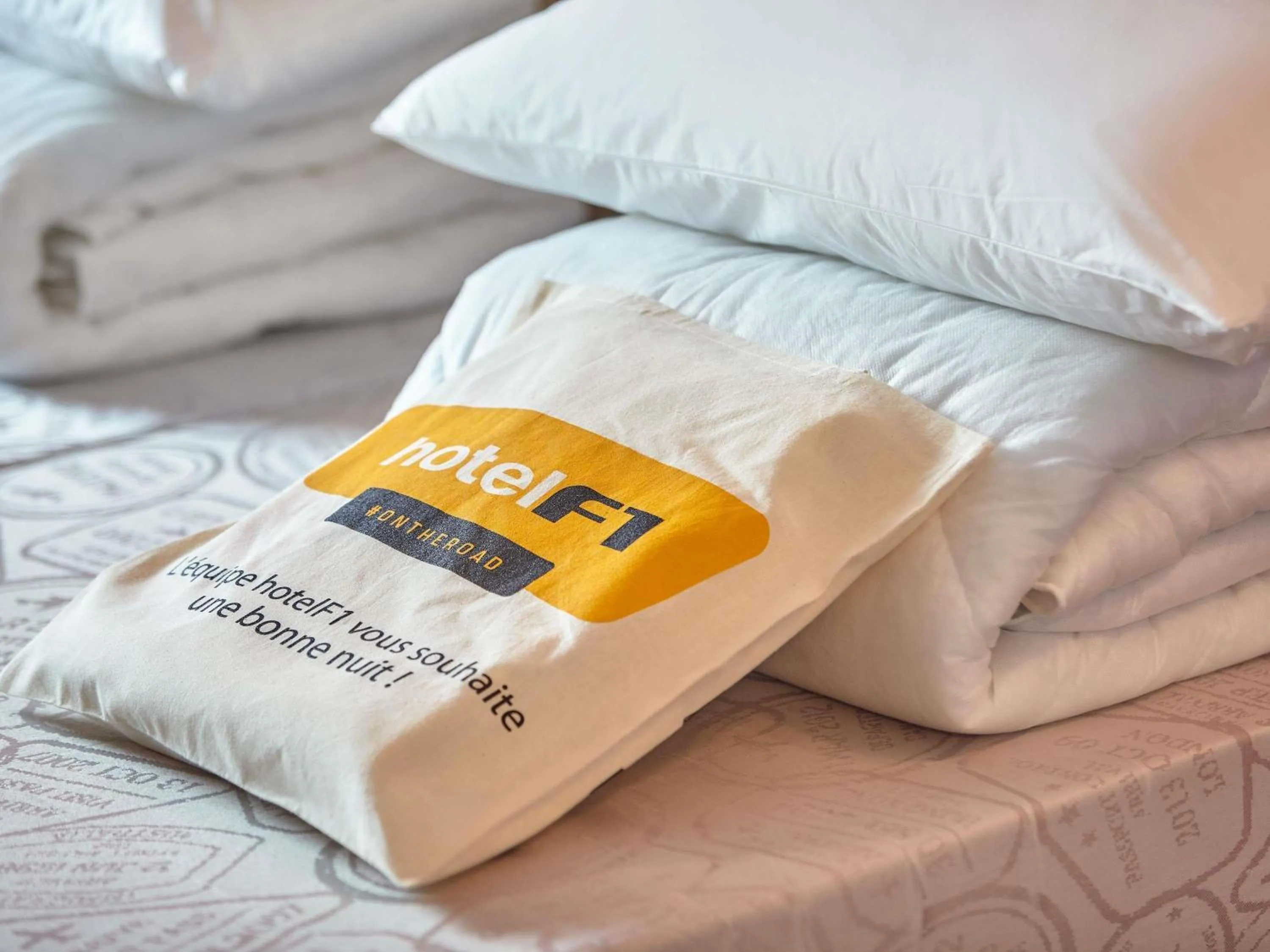 Bedroom, Bed in hotelF1 Antibes Sophia Antipolis