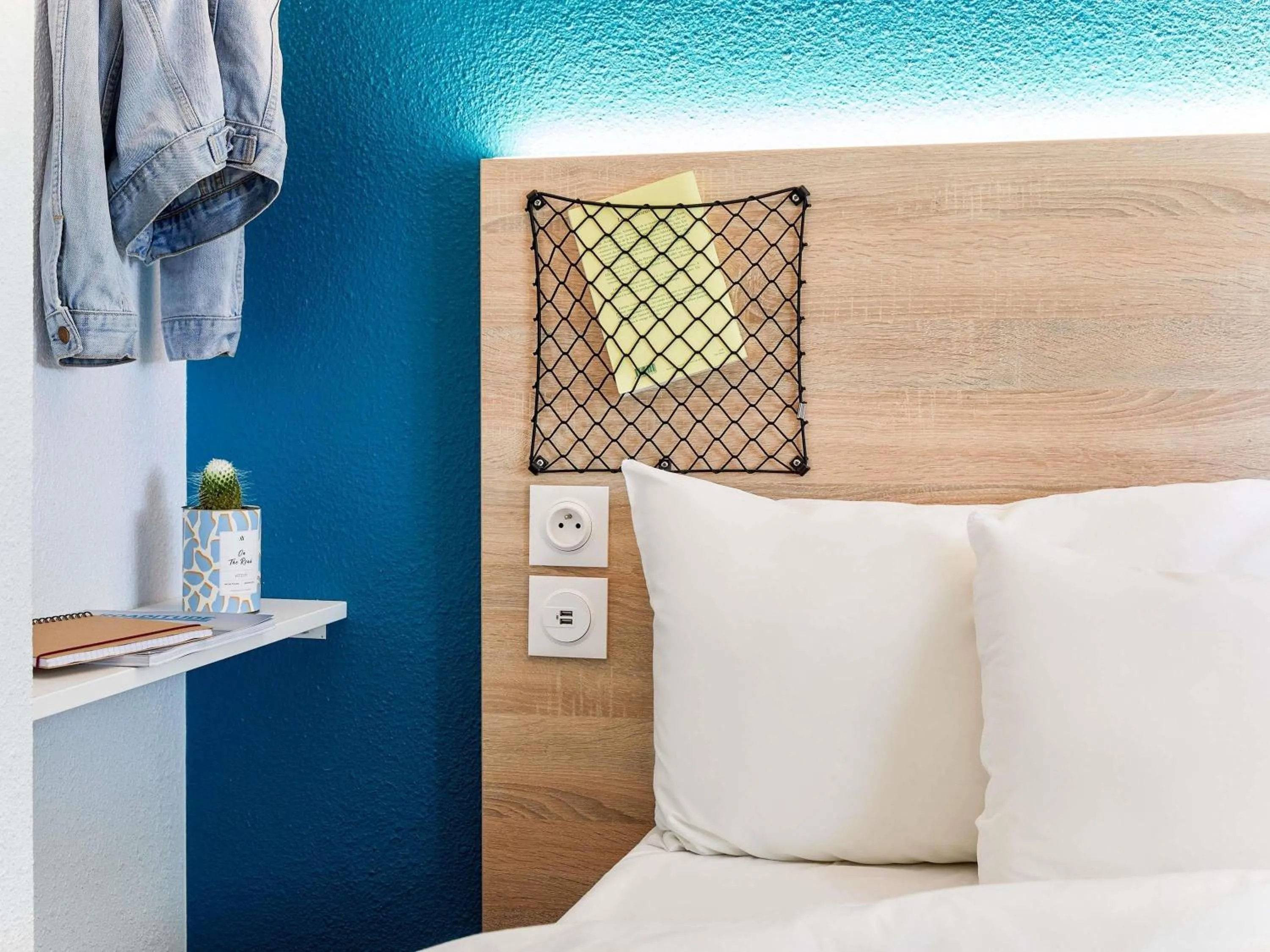 Bedroom, Bed in hotelF1 Antibes Sophia Antipolis