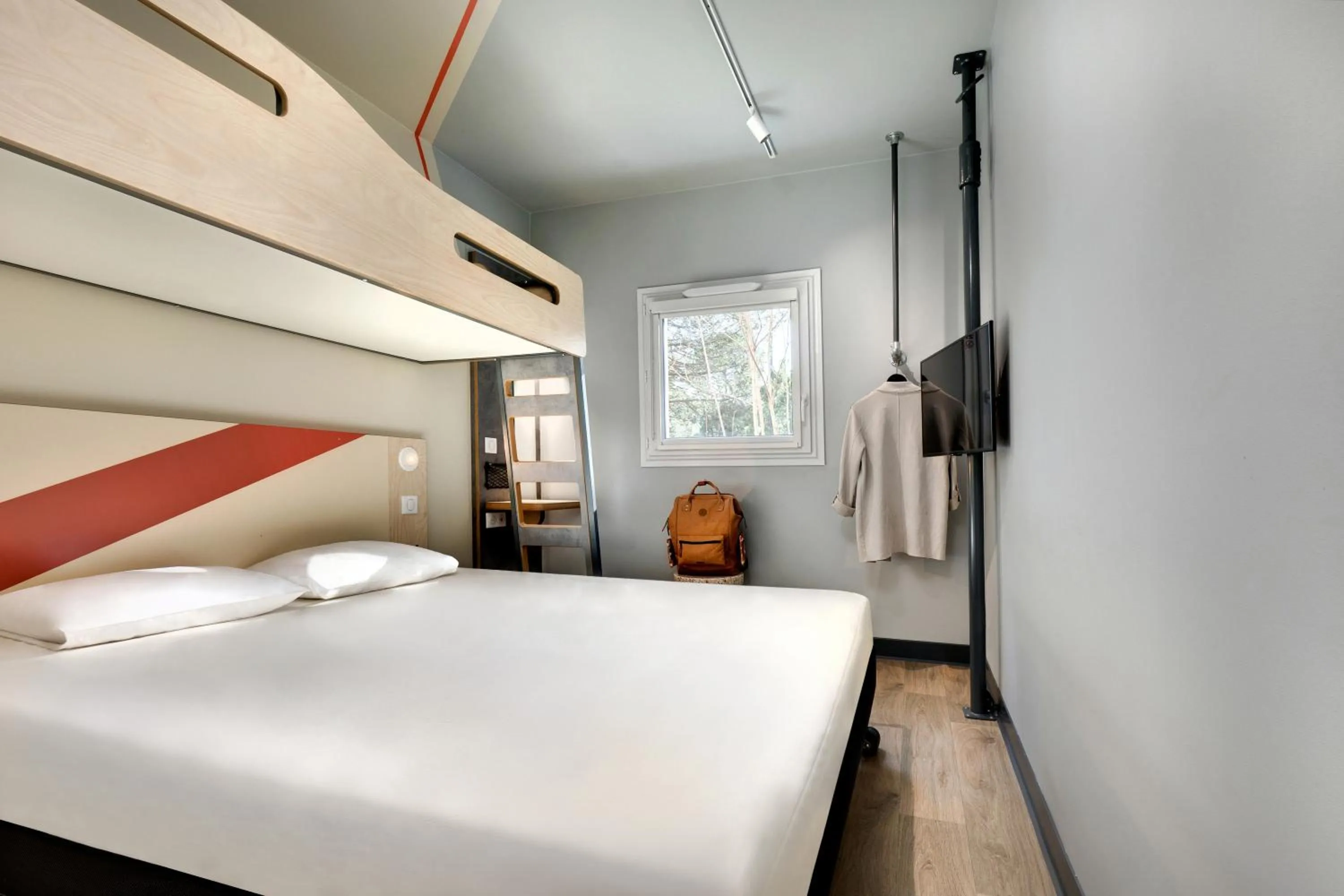 Photo of the whole room, Bed in Hotel Ibis Budget Montpellier Centre Millenaire -