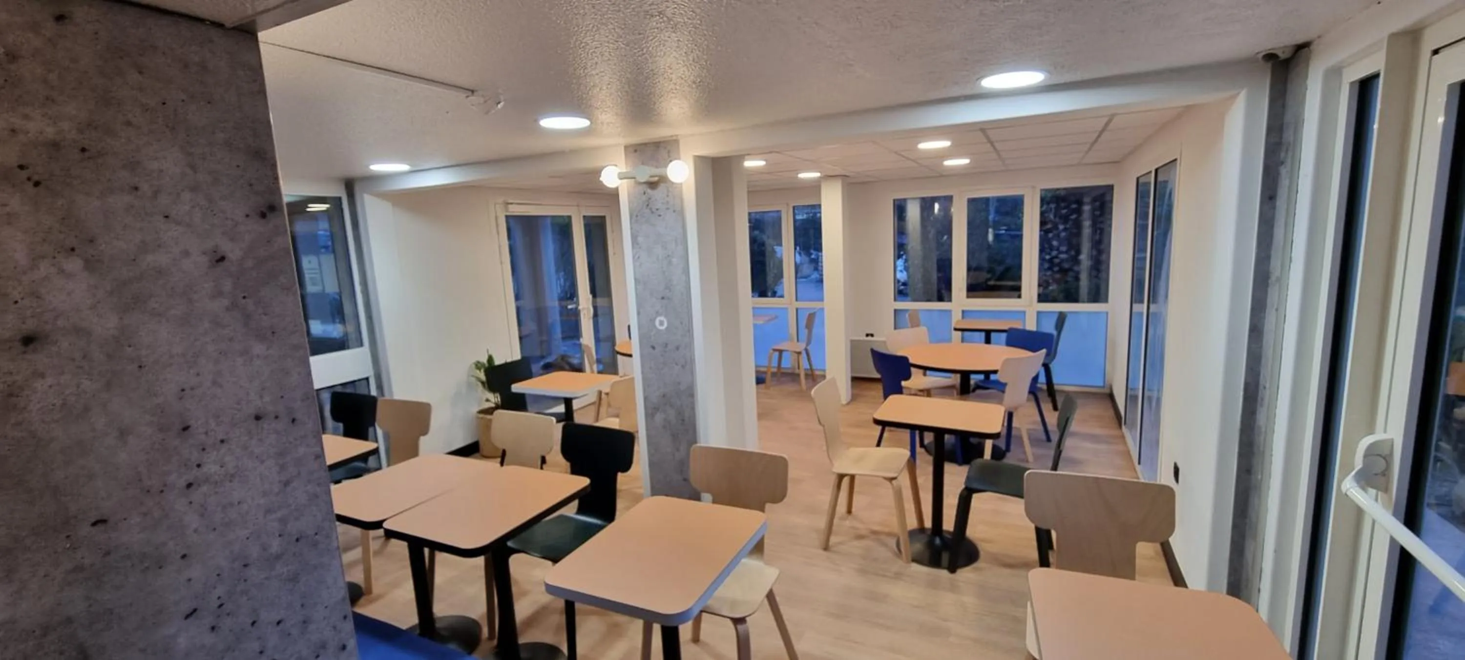 Breakfast in B&B HOTEL Cannes Mouans Sartoux