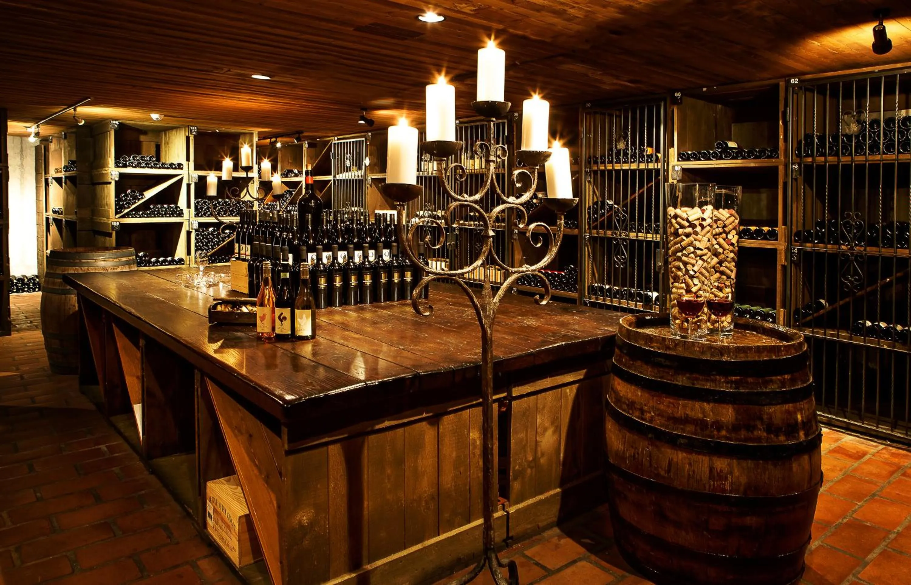 Lounge or bar in Swiss-Chalet Merlischachen - Historik Chalet-Hotel Lodge