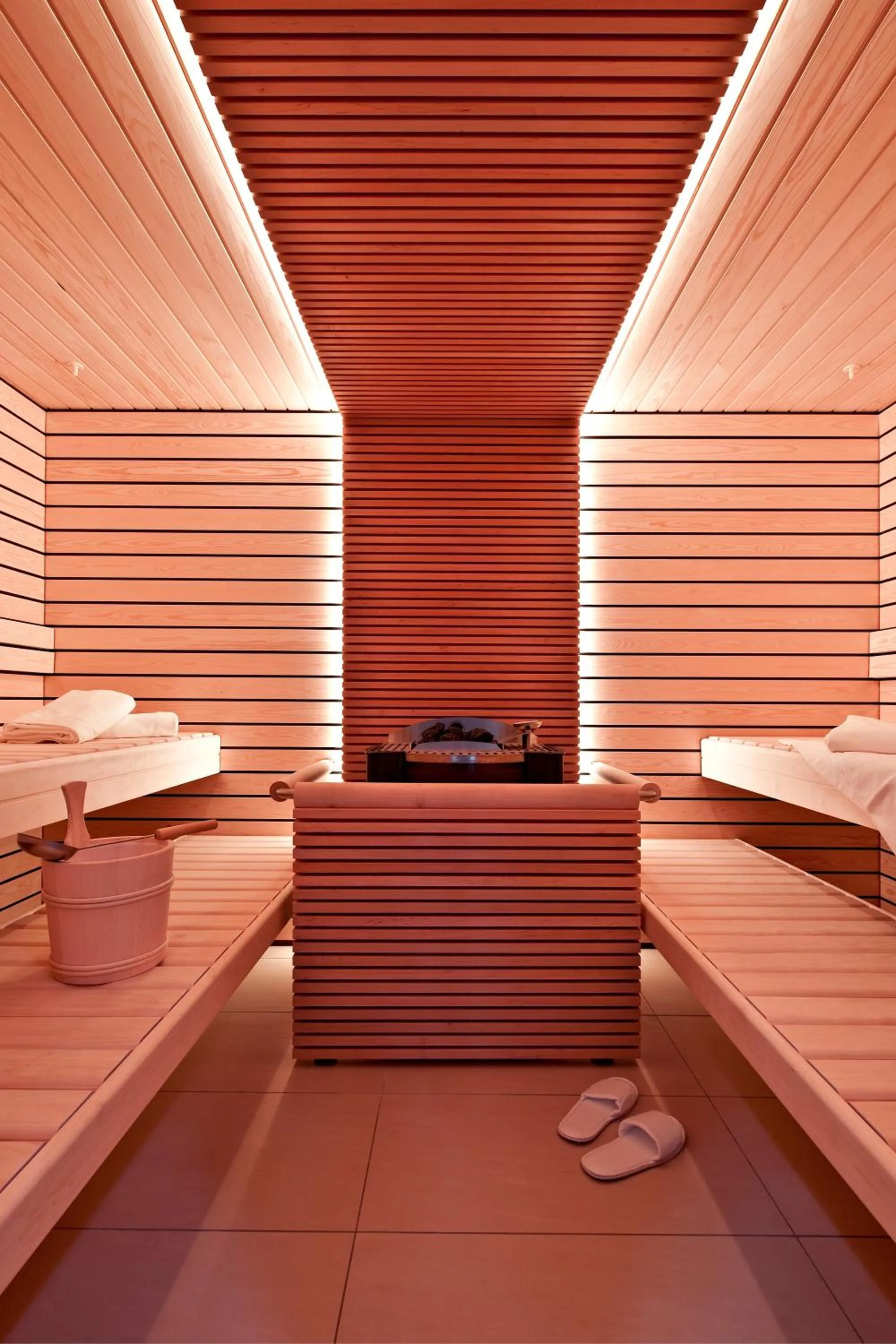 Spa and wellness centre/facilities in Swiss-Chalet Merlischachen - Historik Chalet-Hotel Lodge