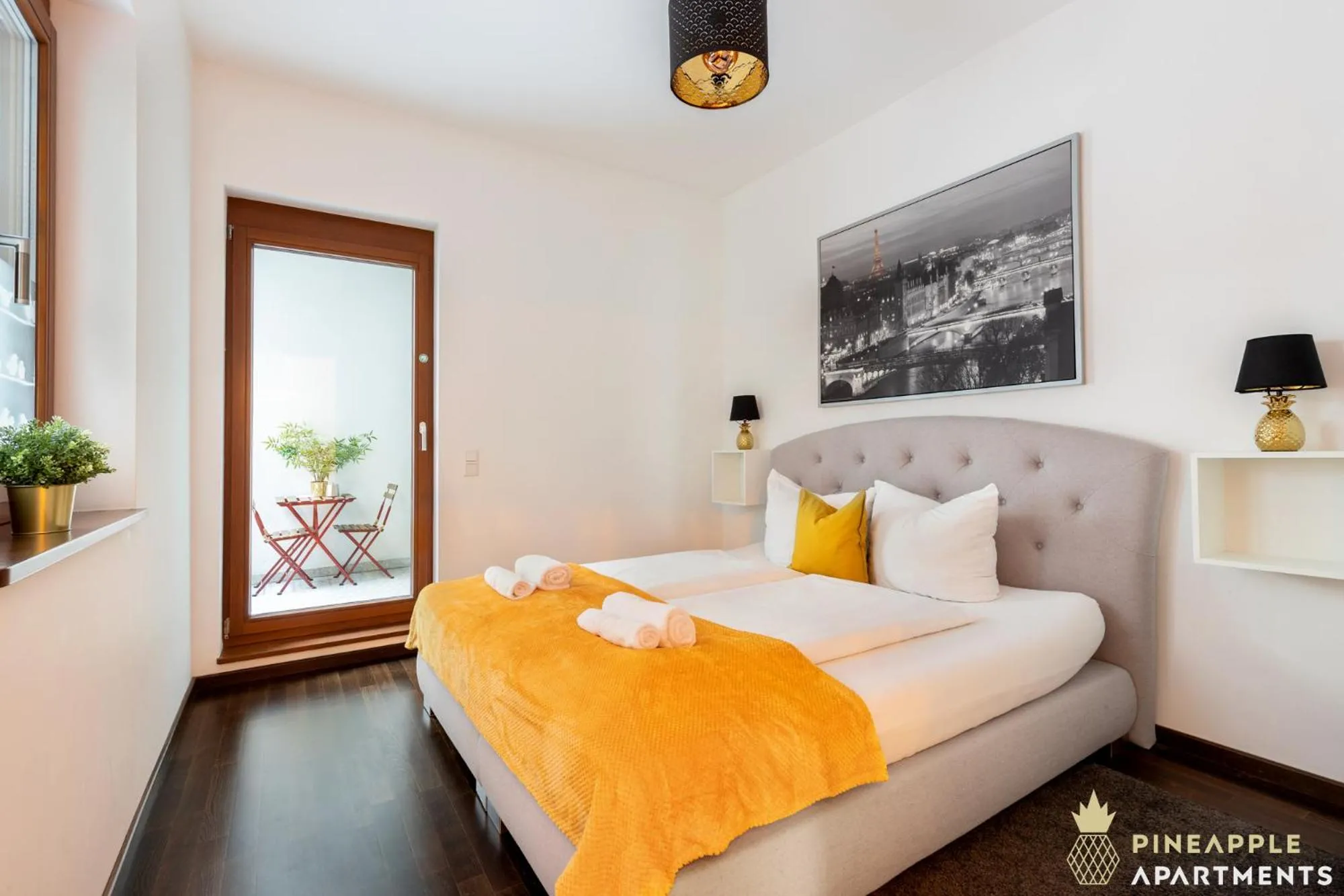 PINEAPPLE APARTMENTS - Palais am Neumarkt