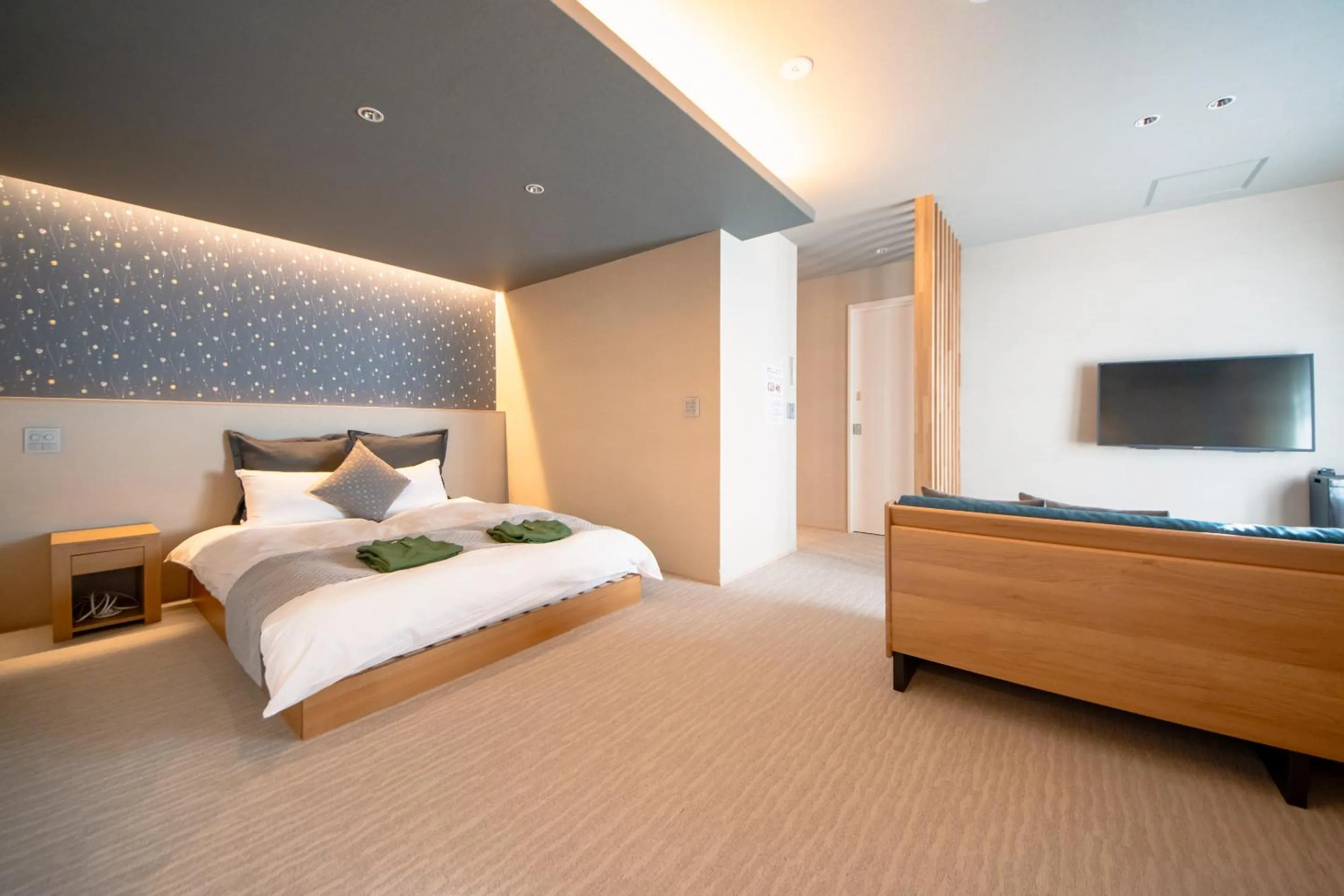 Bedroom, Bed in Hotel Rokune