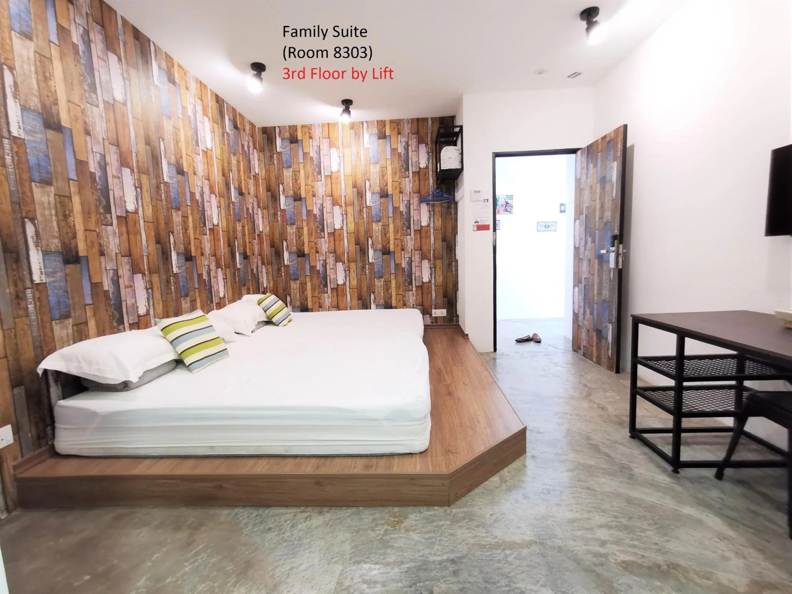 Bed in Mwv Family Suite Room