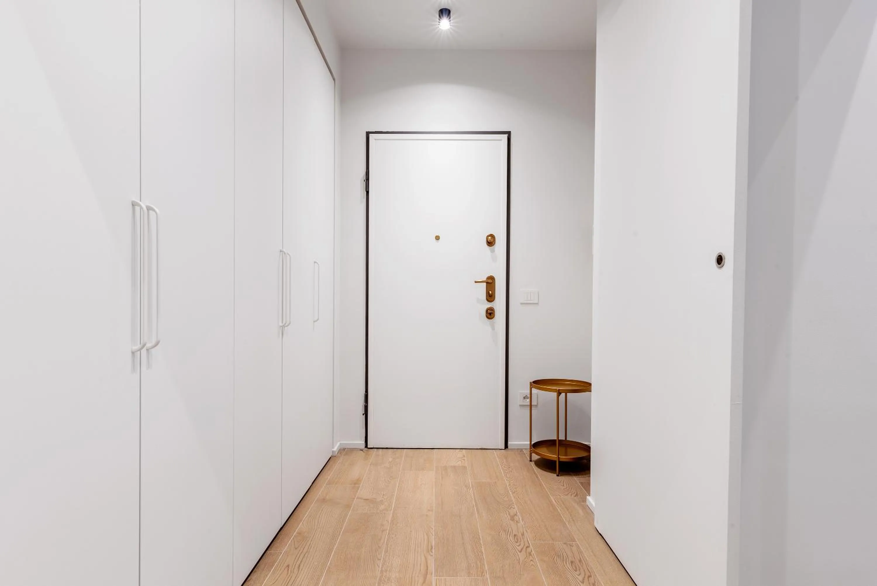 Photo of the whole room in easyhomes-City Centre Suites