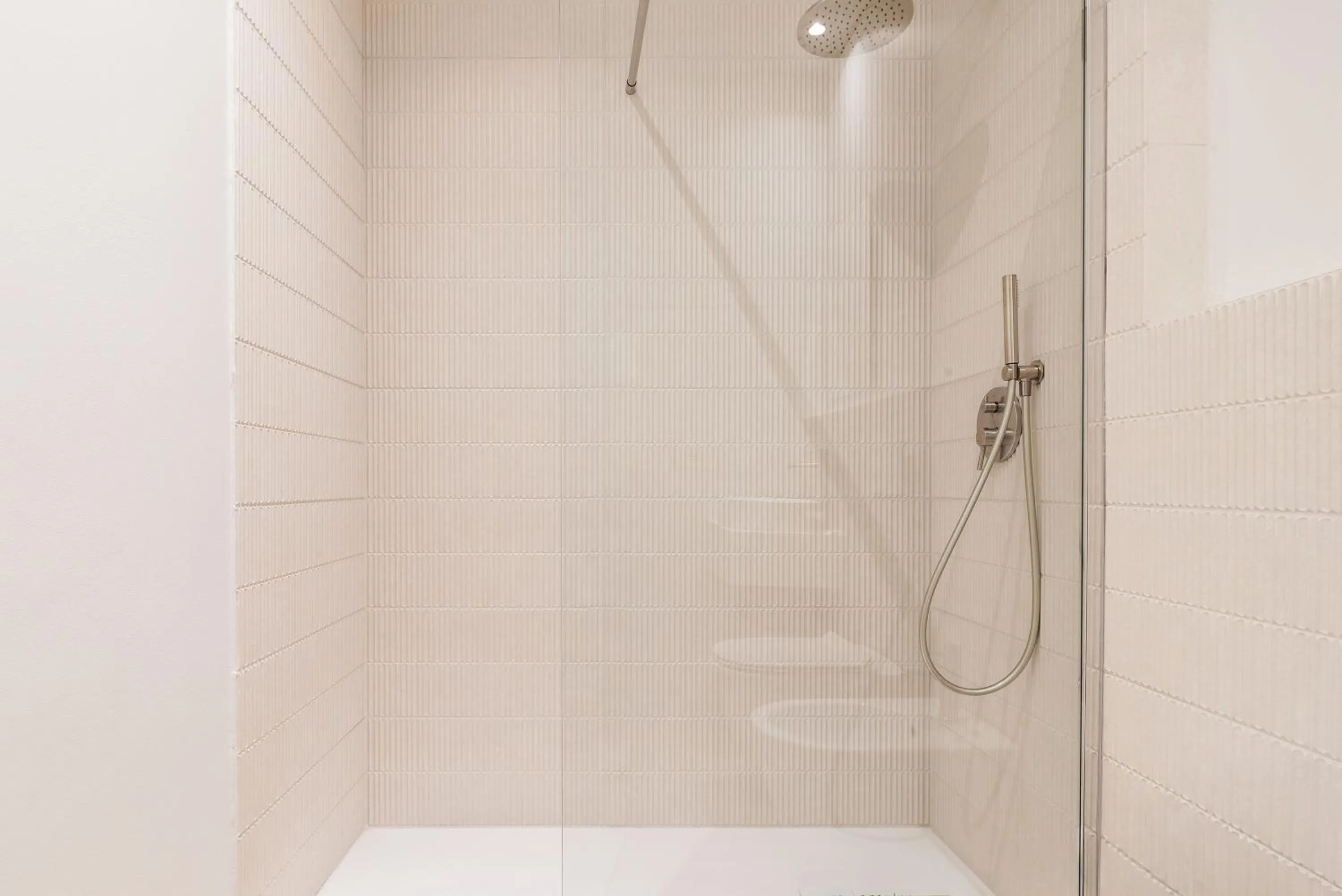 Bathroom in easyhomes-City Centre Suites