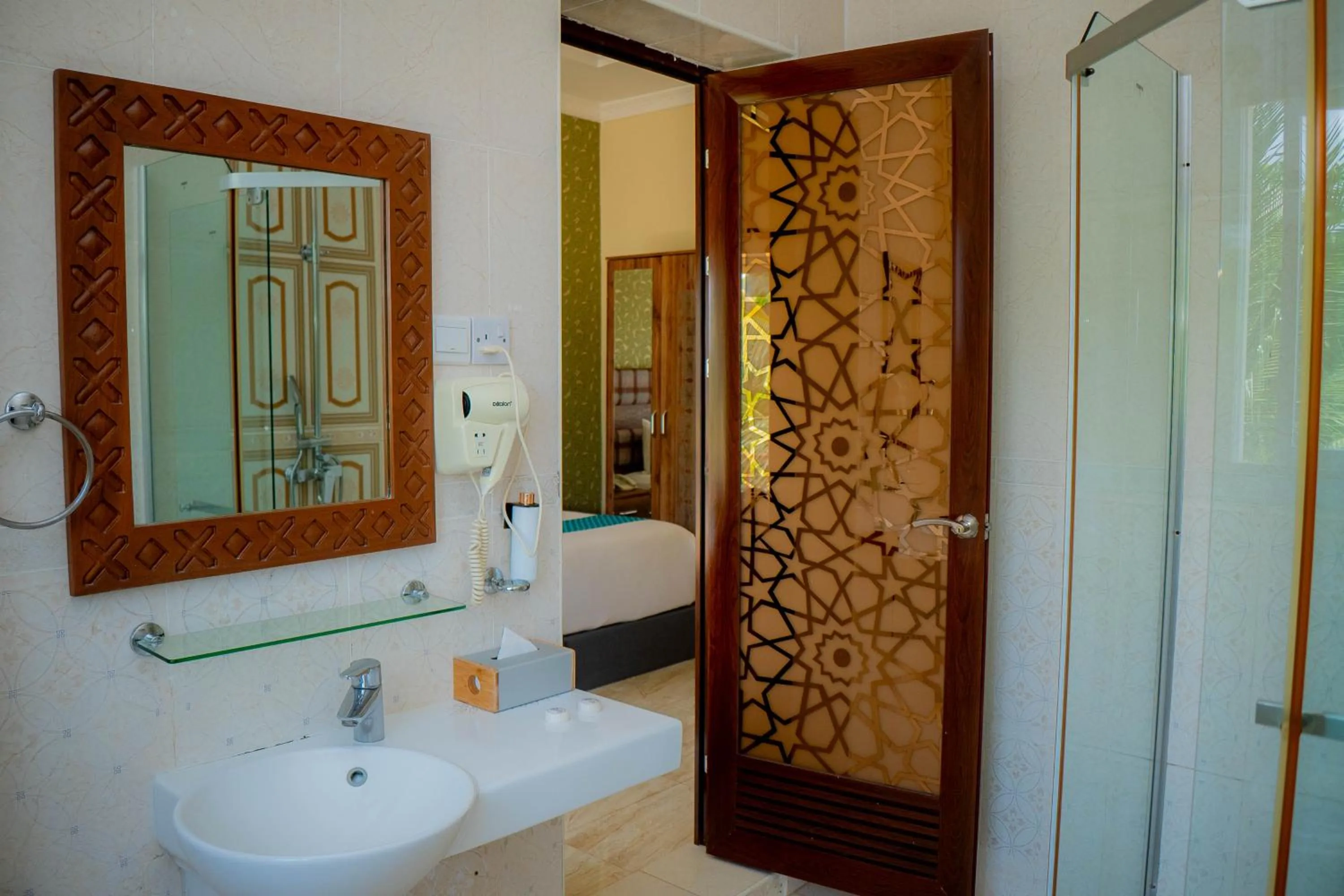 Shower in Golden Palm Boutique Zanzibar