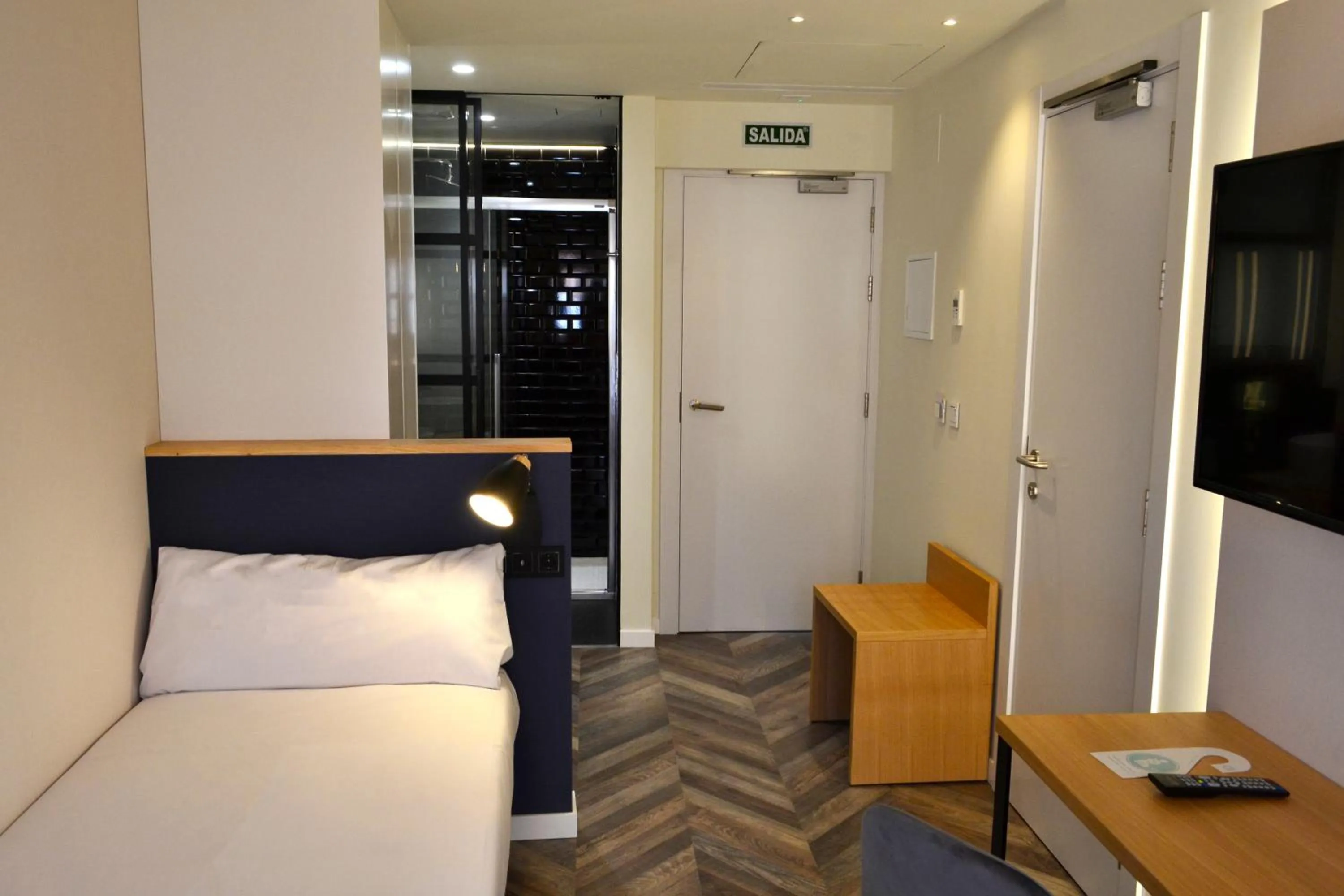 Bed in Hotel Alda Galería Coruña