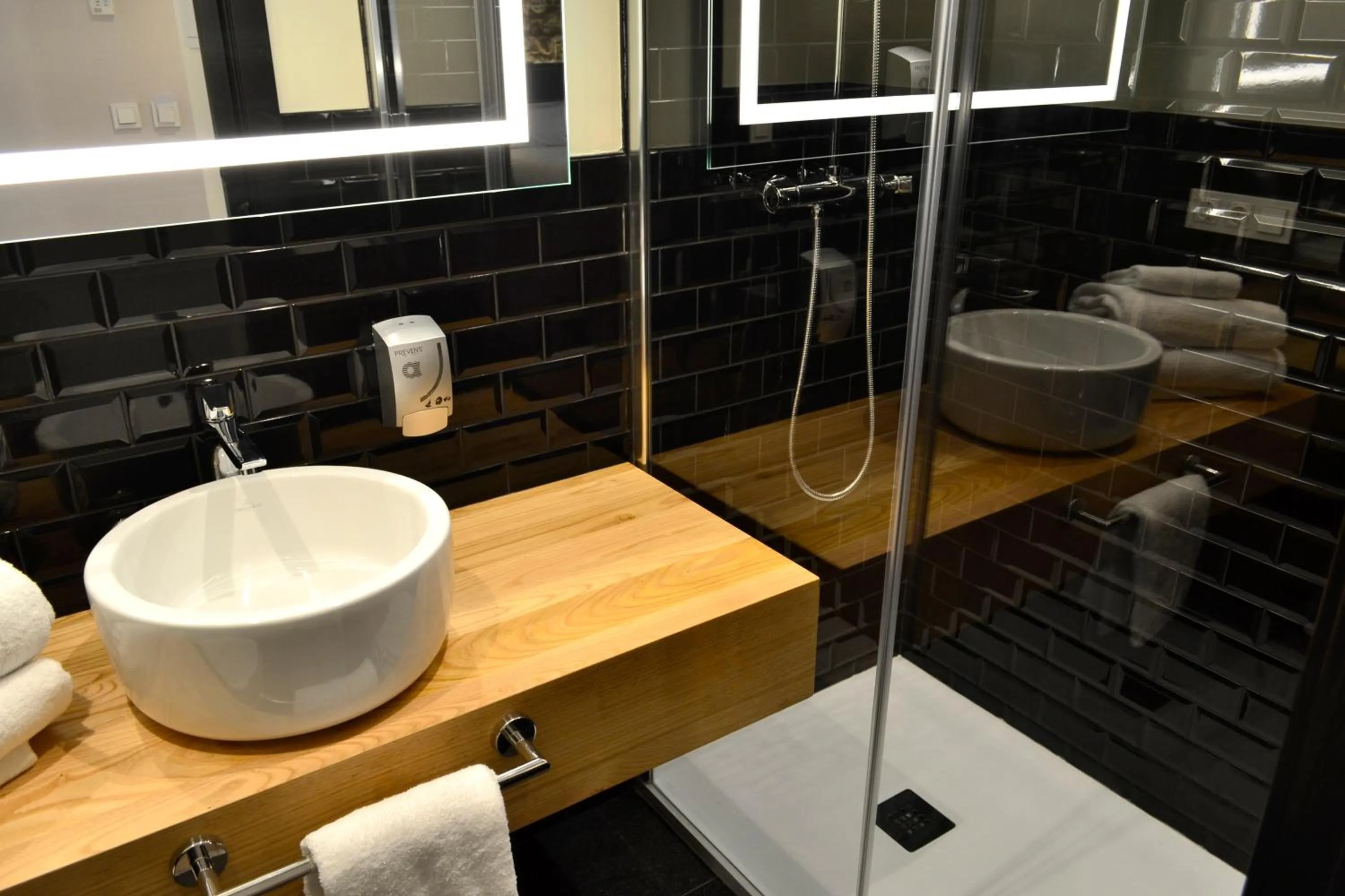 Bathroom in Hotel Alda Galería Coruña