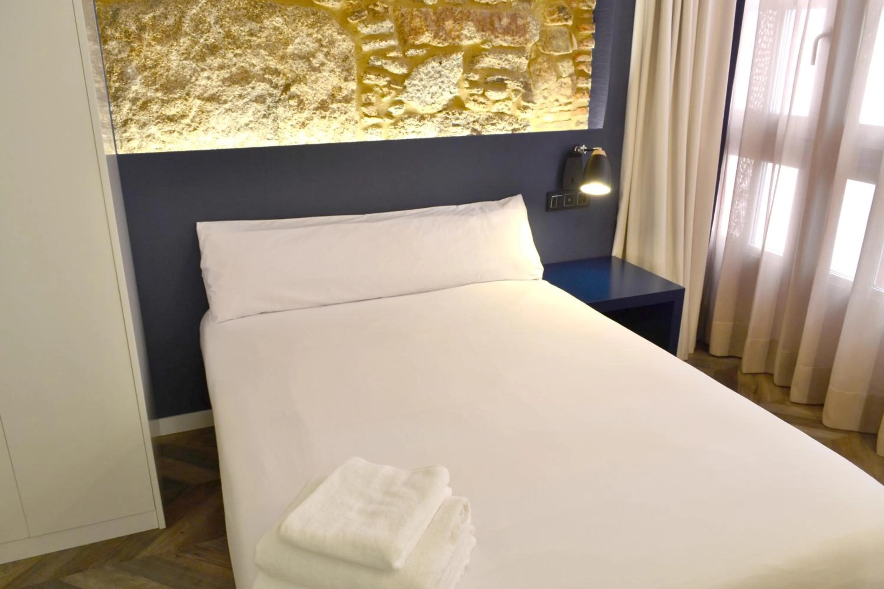 Bed in Hotel Alda Galería Coruña