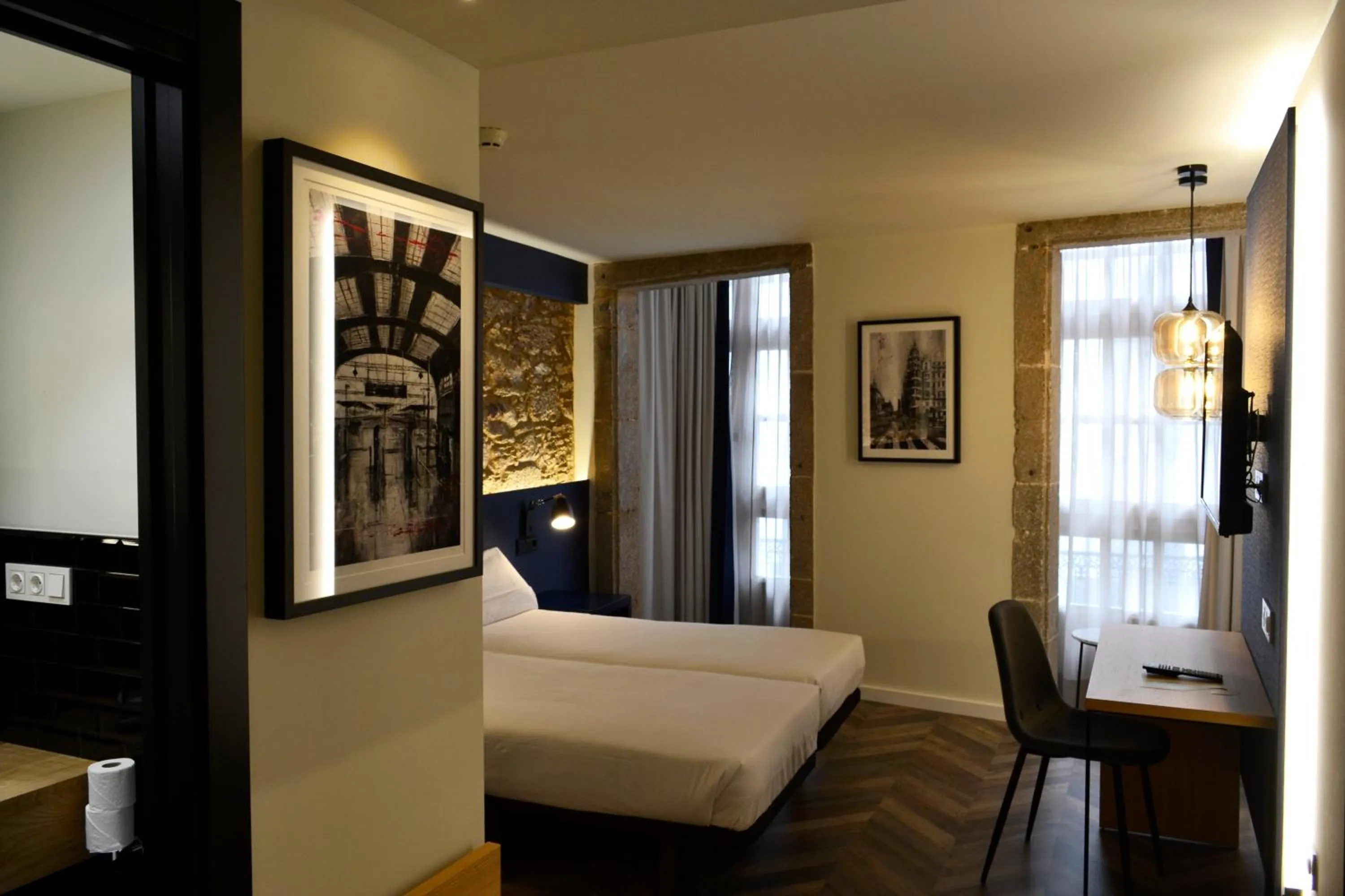 Photo of the whole room, Bed in Hotel Alda Galería Coruña
