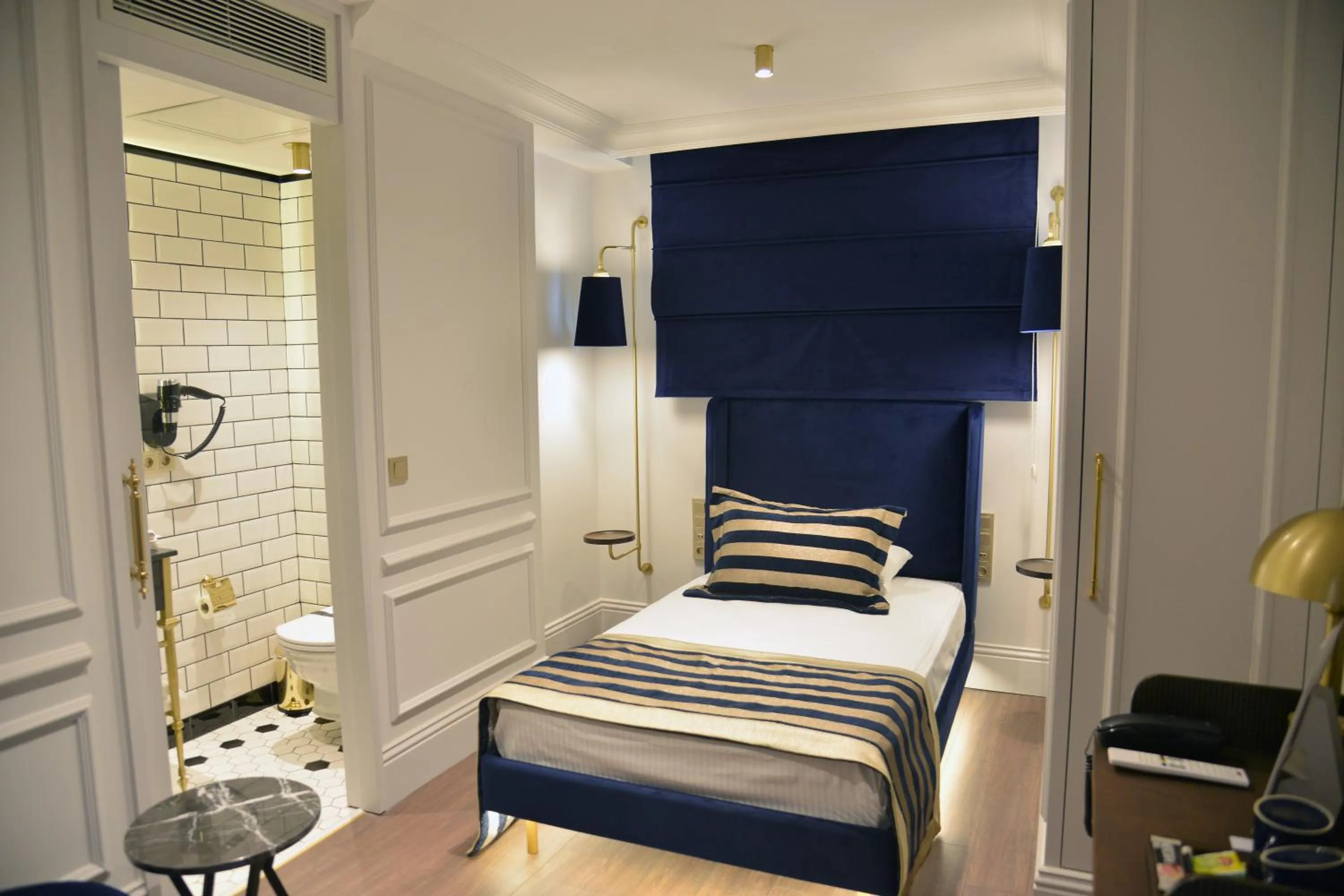 Bed in A11 HOTEL Exclusive