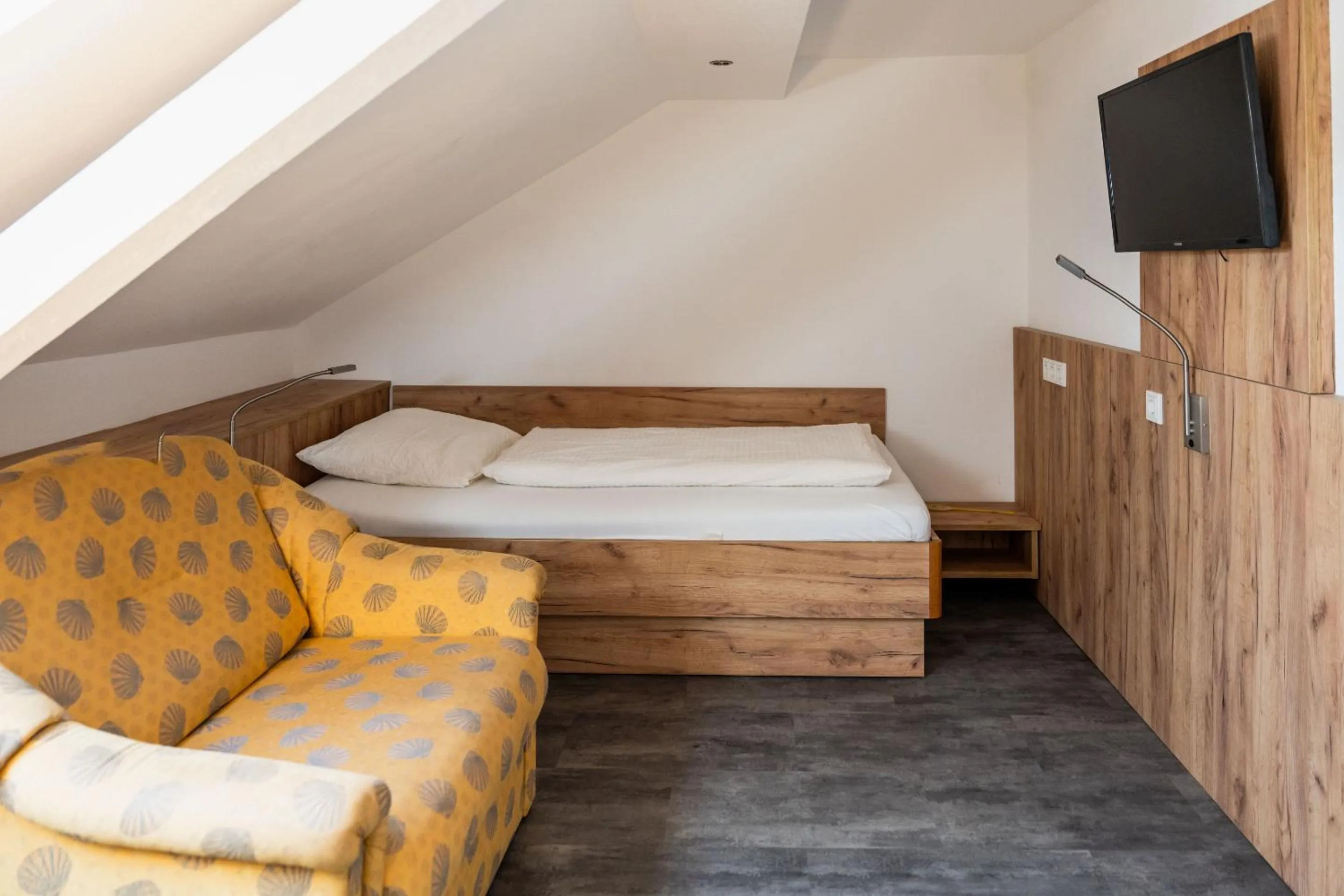 Bedroom, Bed in Landhotel Georgshof