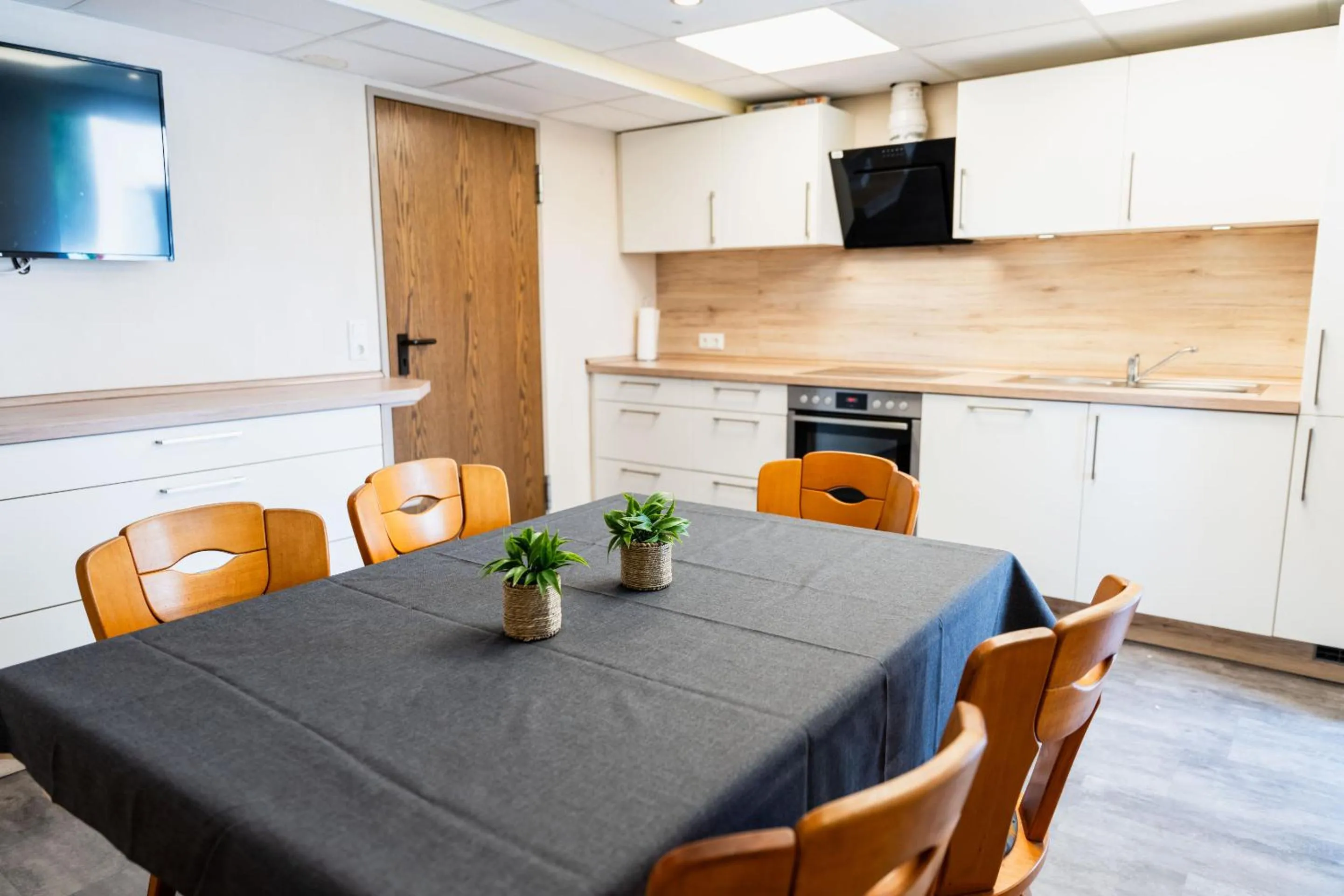 Kitchen or kitchenette in Landhotel Georgshof