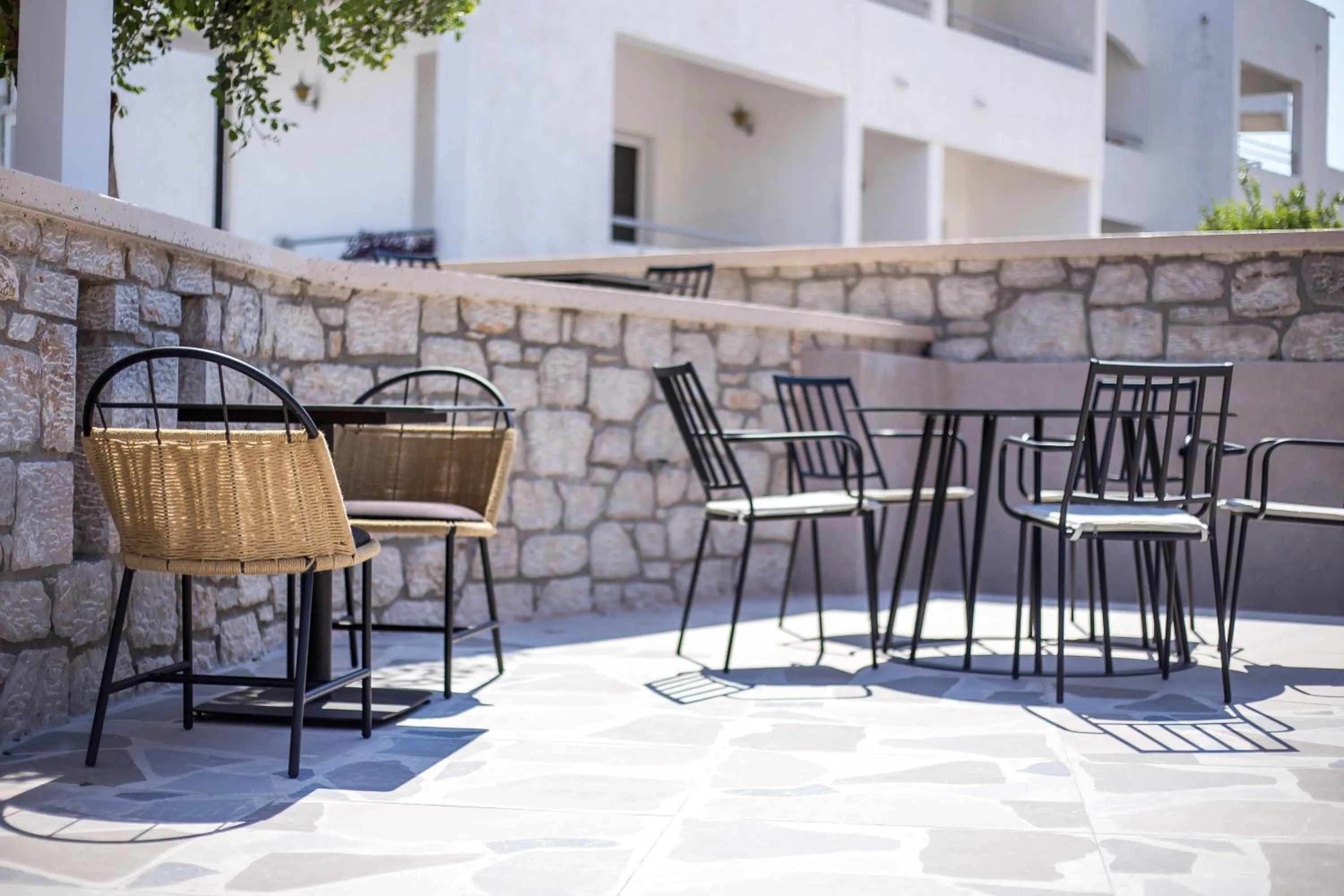 Restaurant/places to eat in Ladiko Suites - Faliraki