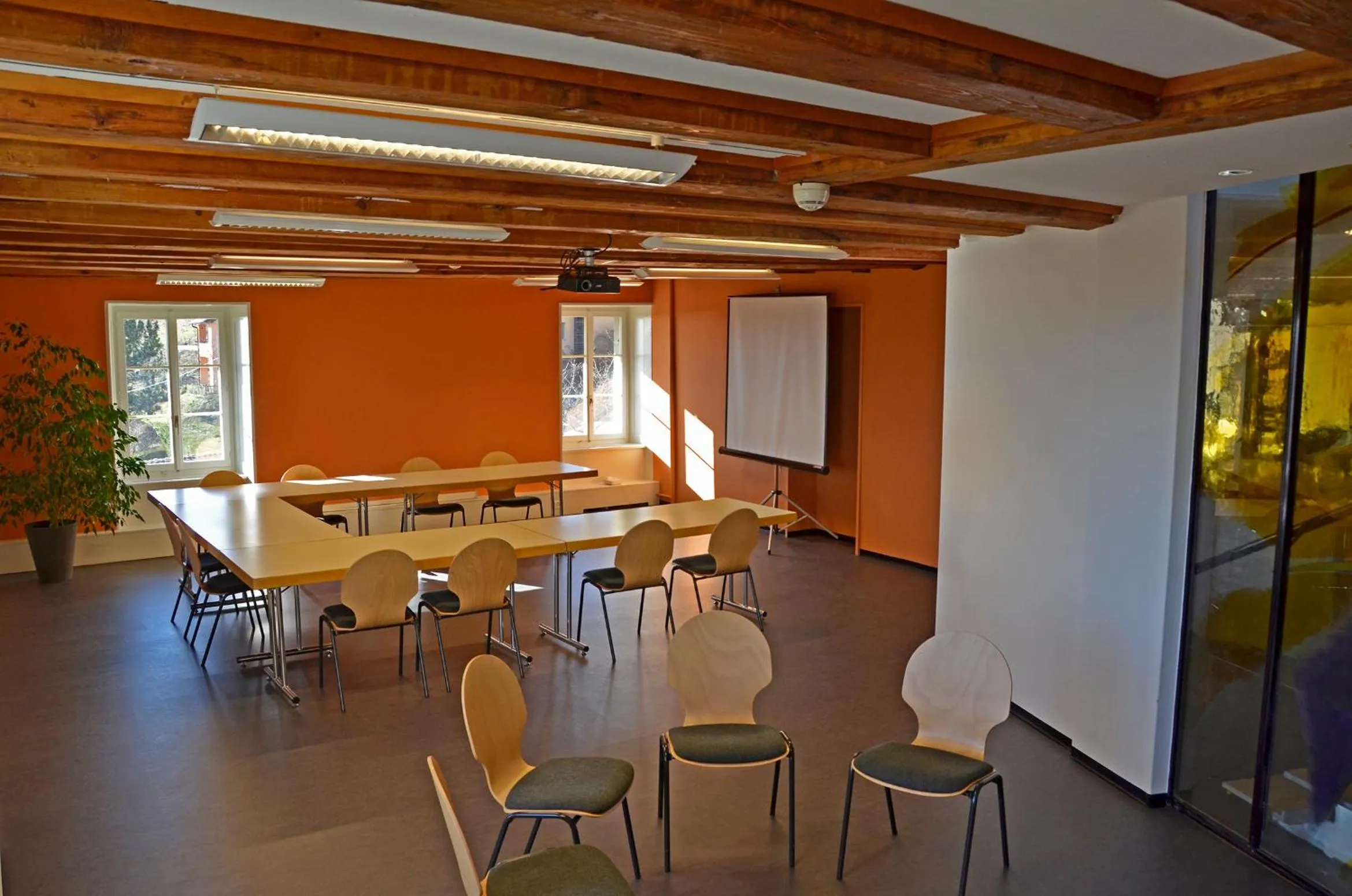 Business facilities in EcoHotel L’Aubier