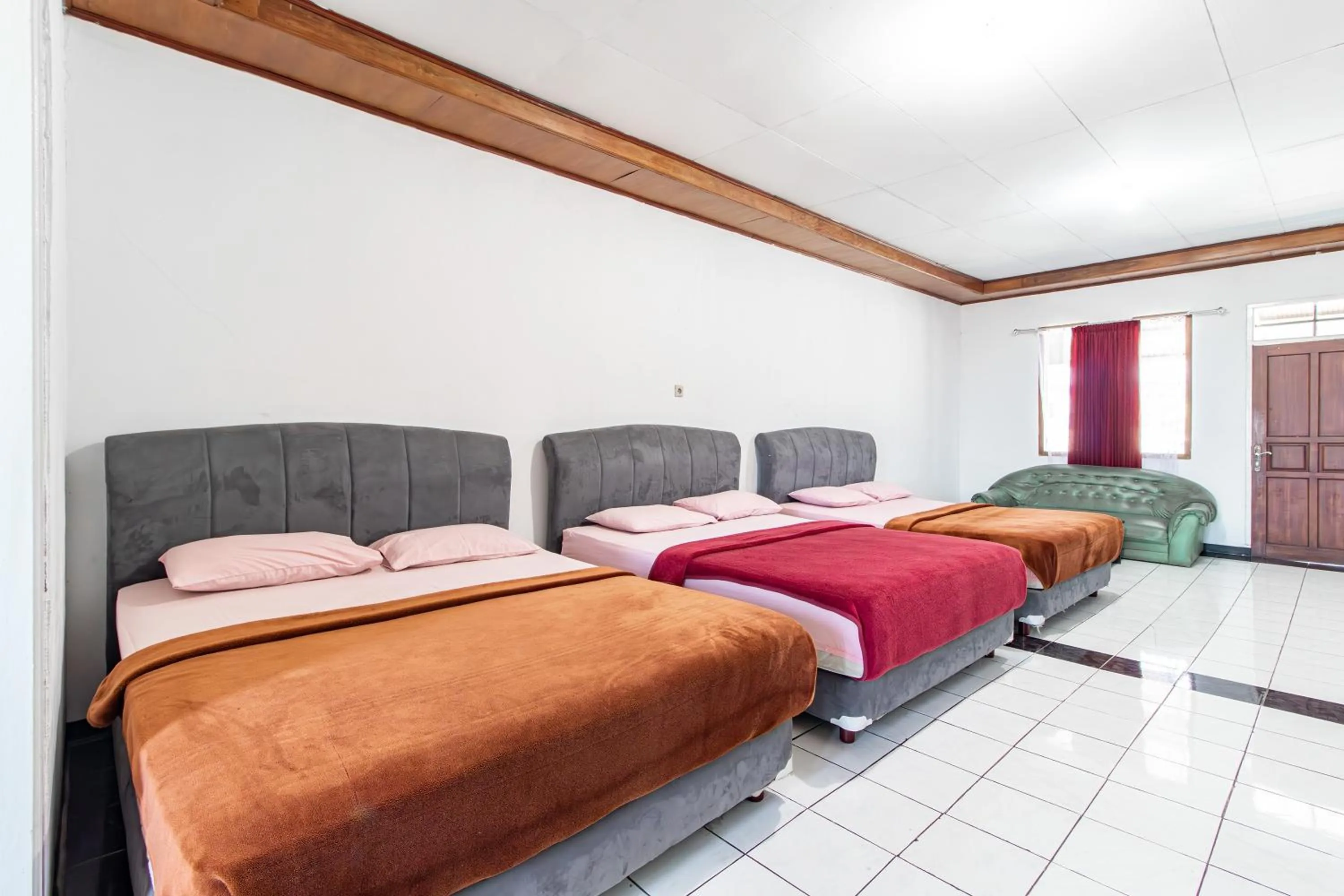 Bed in Abang Hotel Ciwidey