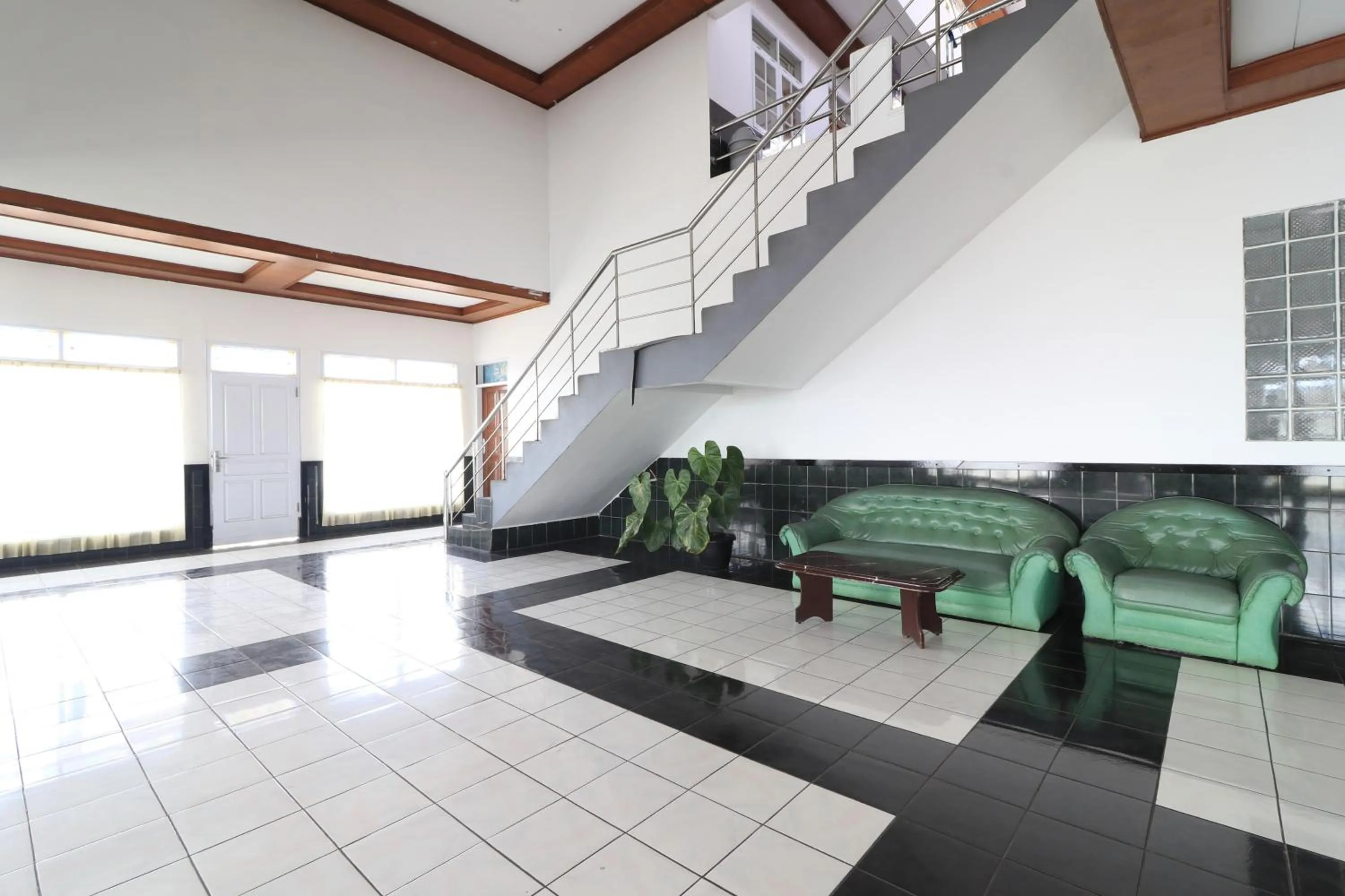 Seating area in Abang Hotel Ciwidey