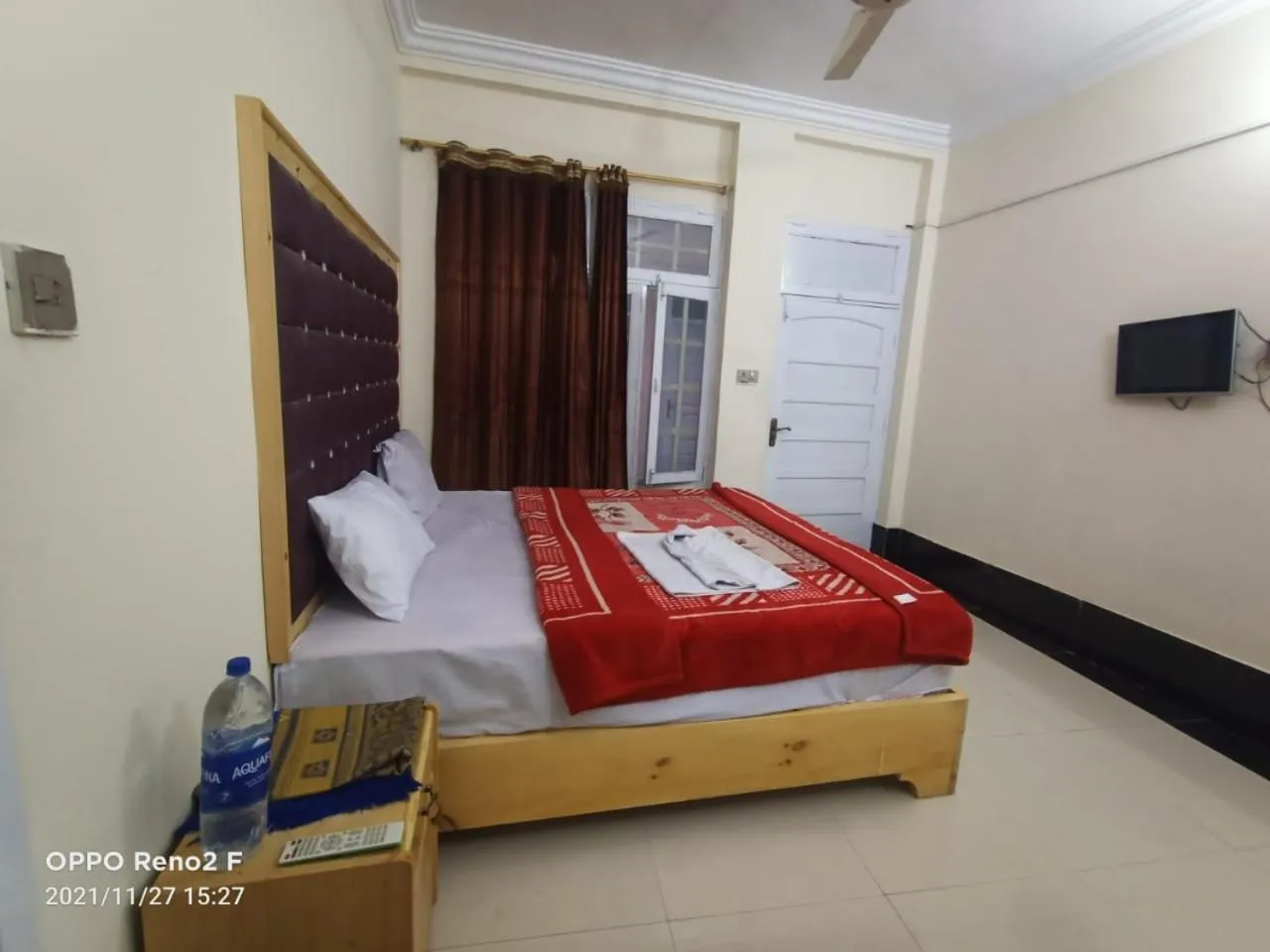 Bed in FR Darya E Swat Hotel