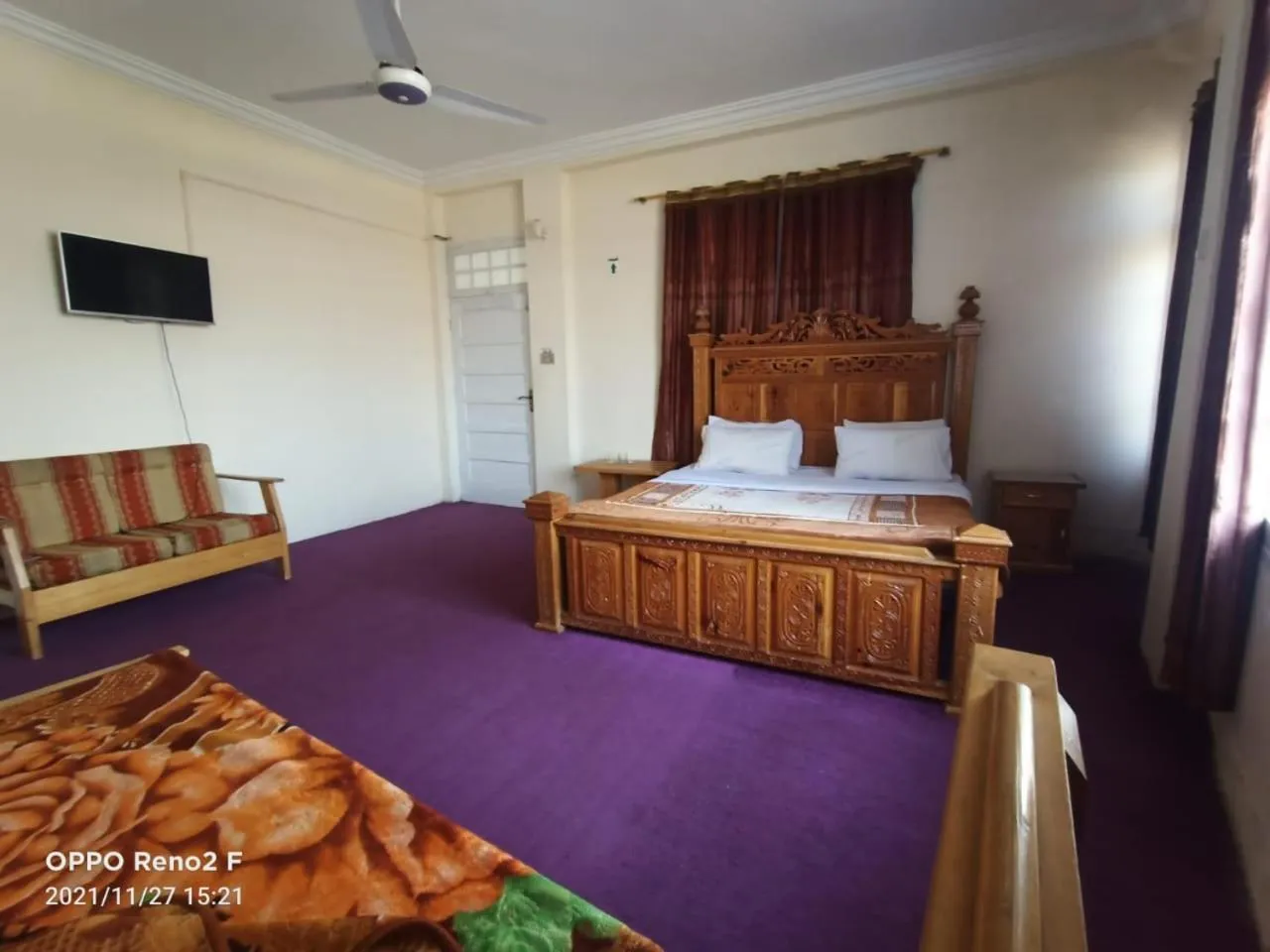 Bed in FR Darya E Swat Hotel