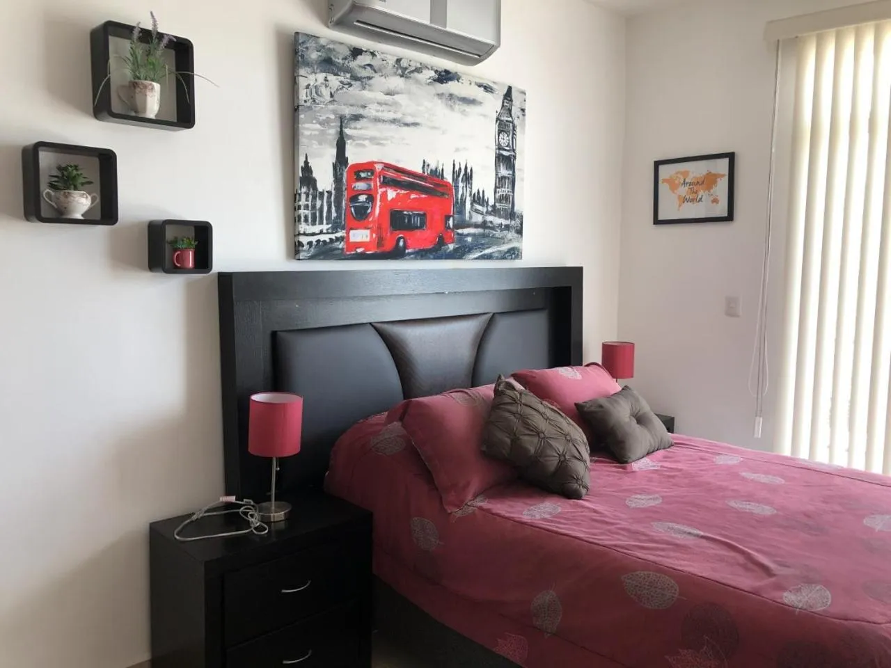 Bedroom, Bed in PLAYA SUITES apartment