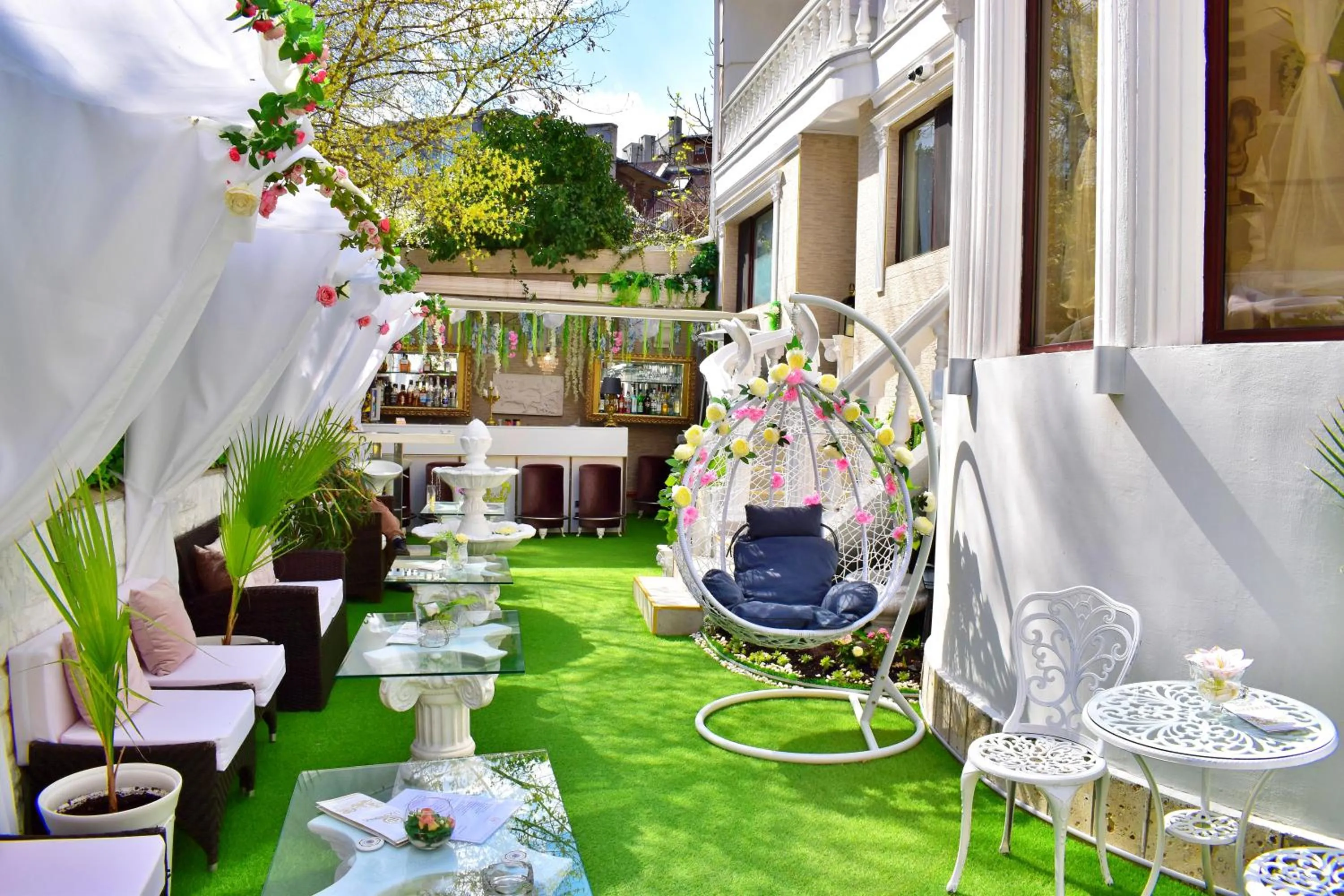 Patio in Hotel IMPERIA