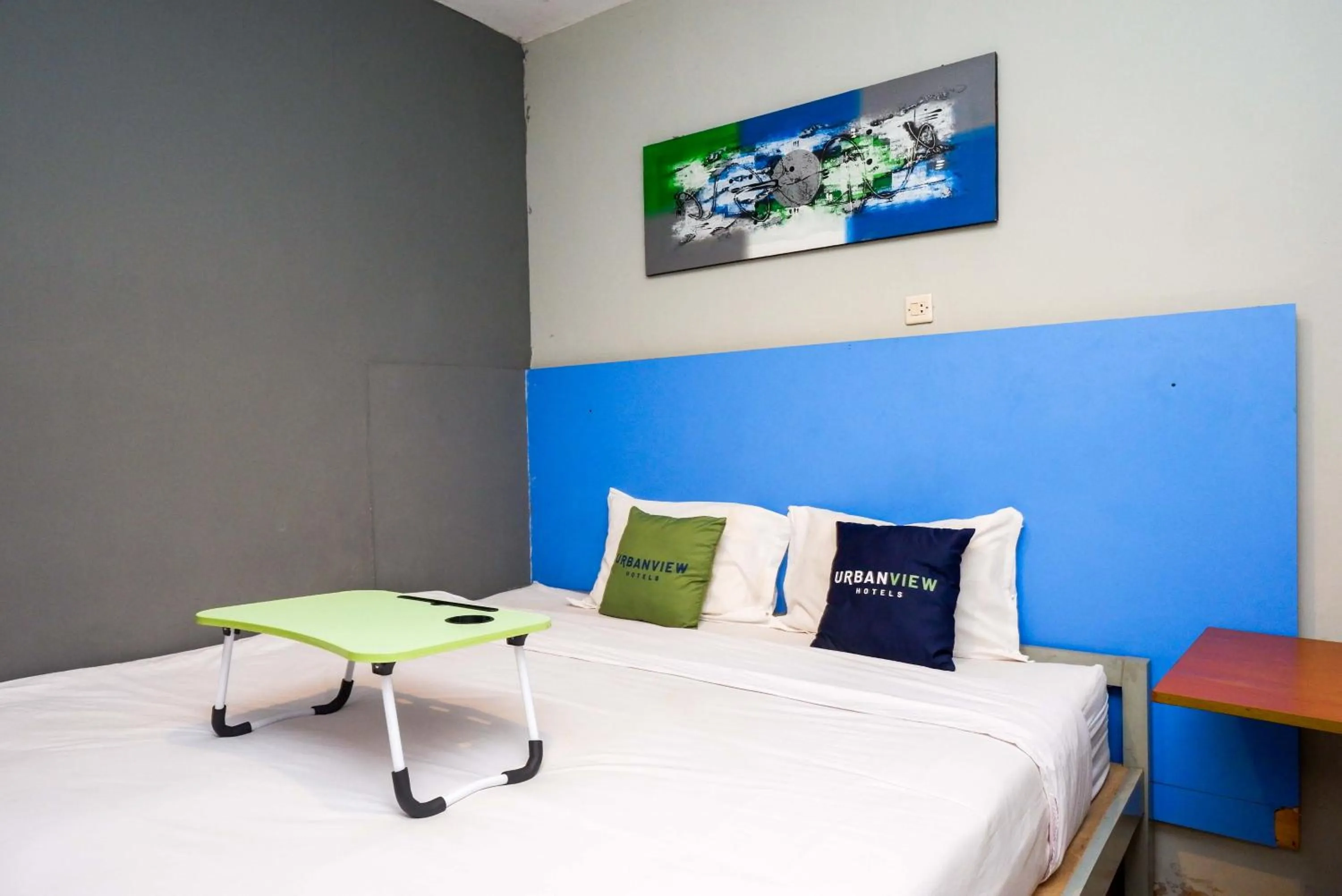 Bedroom, Bed in Urbanview Hotel Syariah Prambanan by RedDoorz