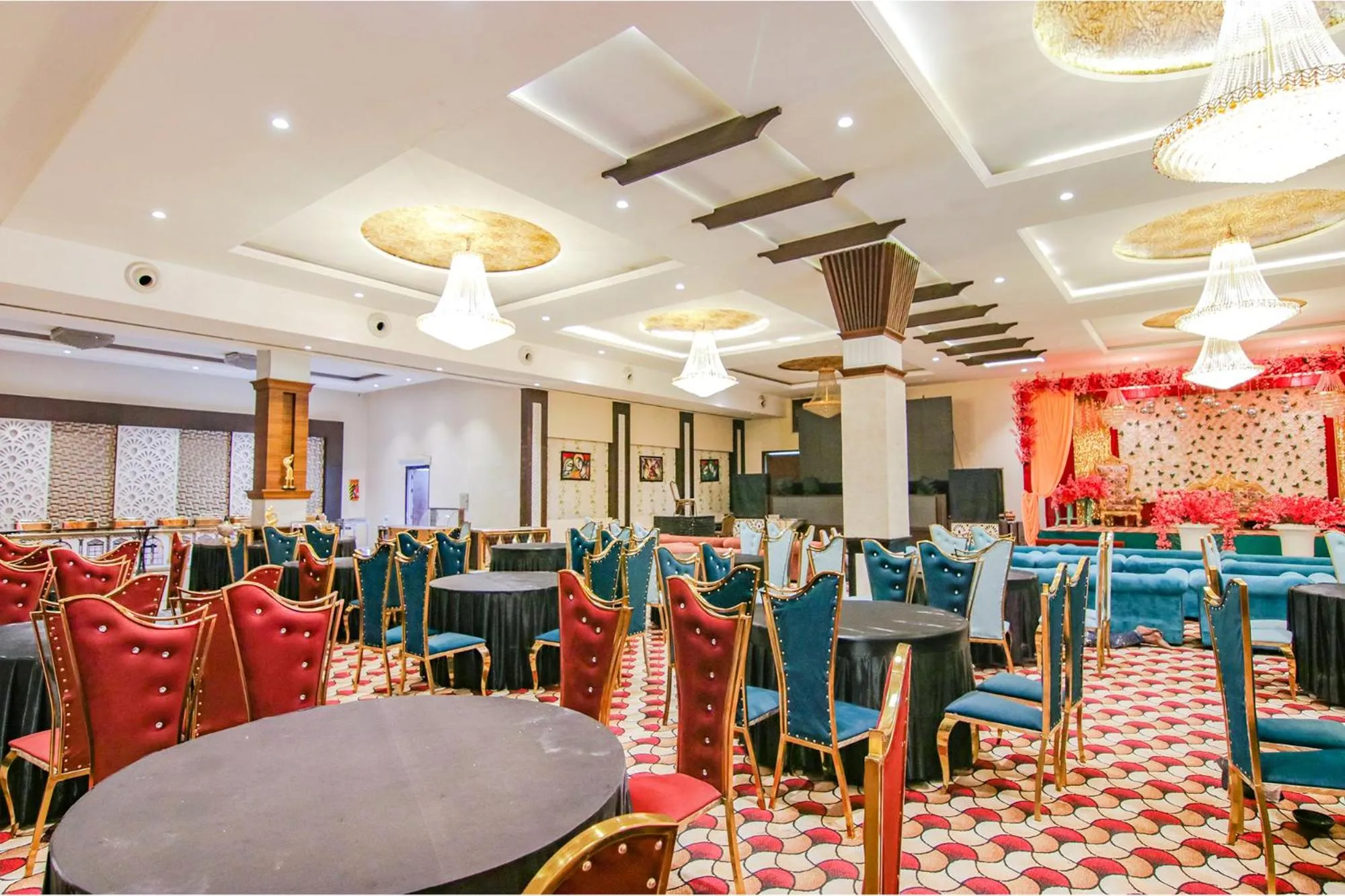 Banquet/Function facilities in FabHotel Royal Mapple
