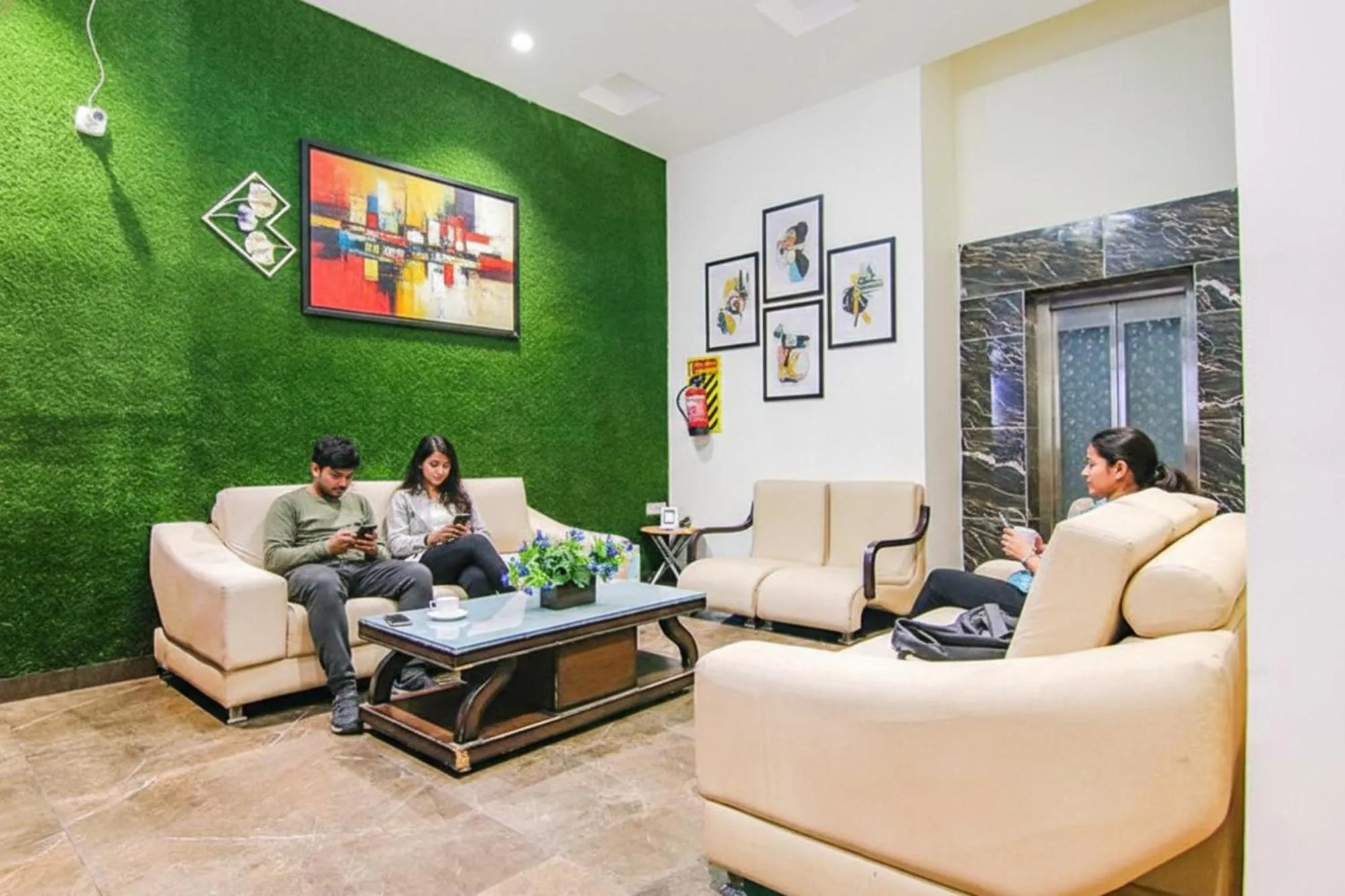 Seating area in FabHotel Royal Mapple