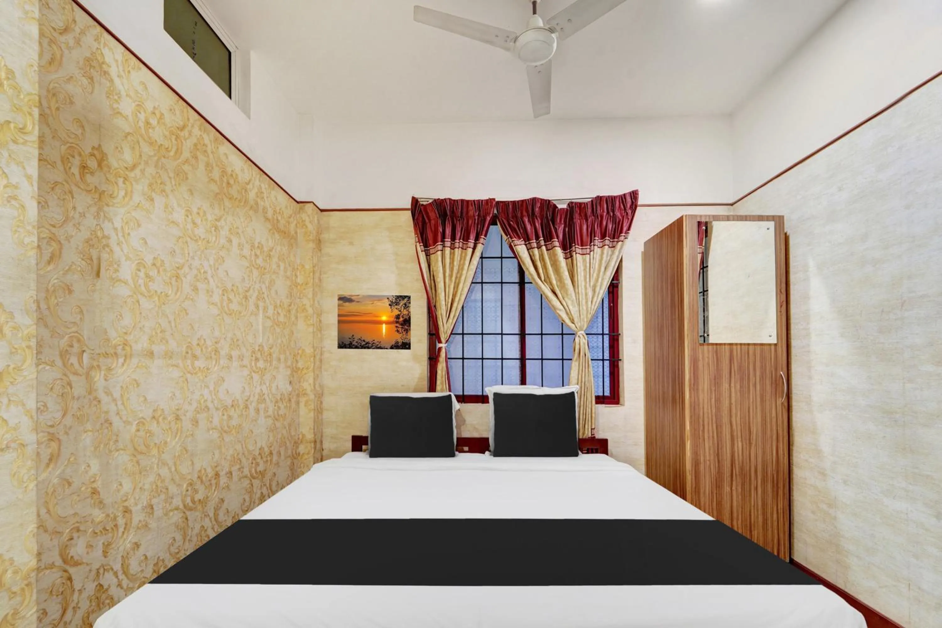 Bedroom, Bed in Super Collection O Vazhakkala Kakkanad