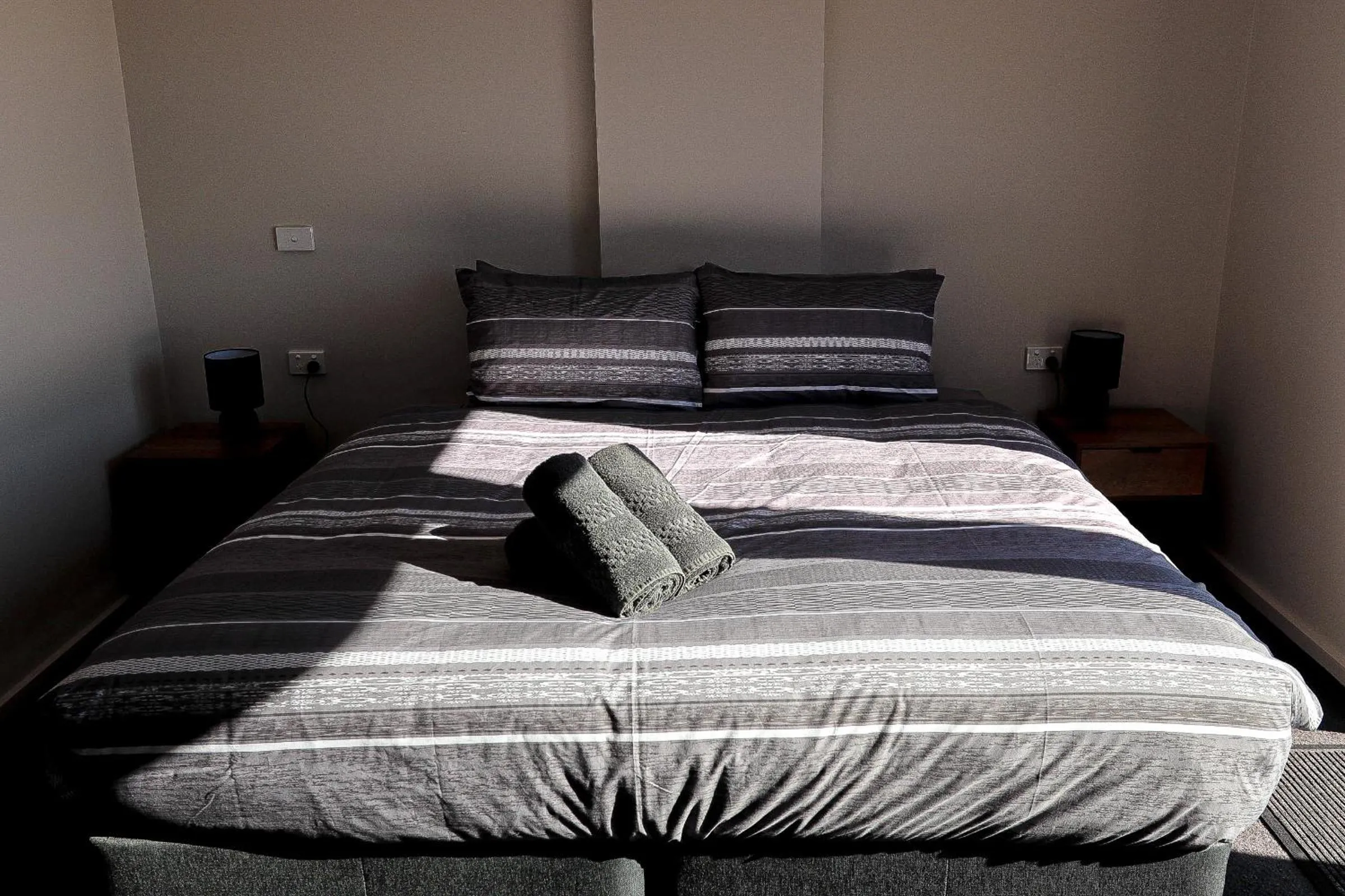 Bed in Cooroona Alpine Lodge