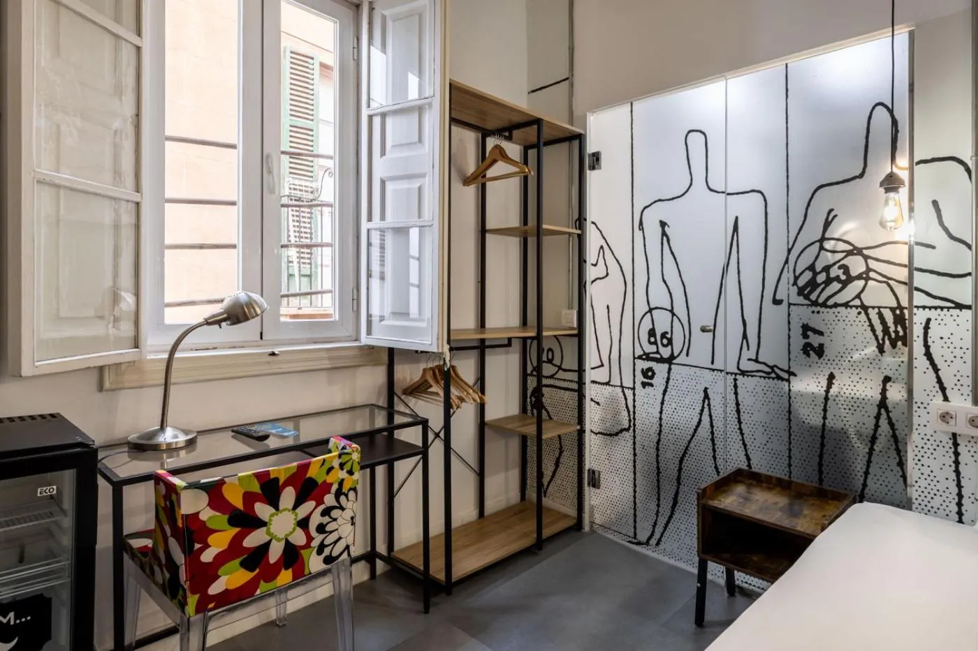 Decorative detail, Bed in Antiguo Brondo Selfcheck-in Smart Rooms