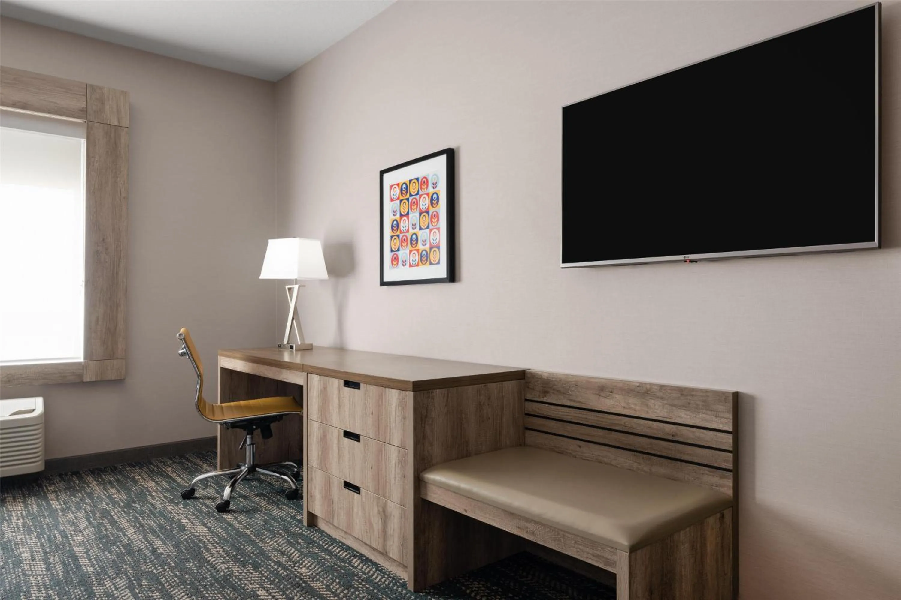 Bedroom in Best Western Premier Executive Residency Medicine Hat